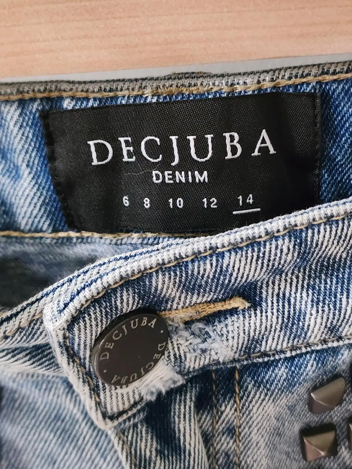 DECJUBA Studded Rock Chic Distressed Y2K Grunge Denim Shorts 14 – photo 3