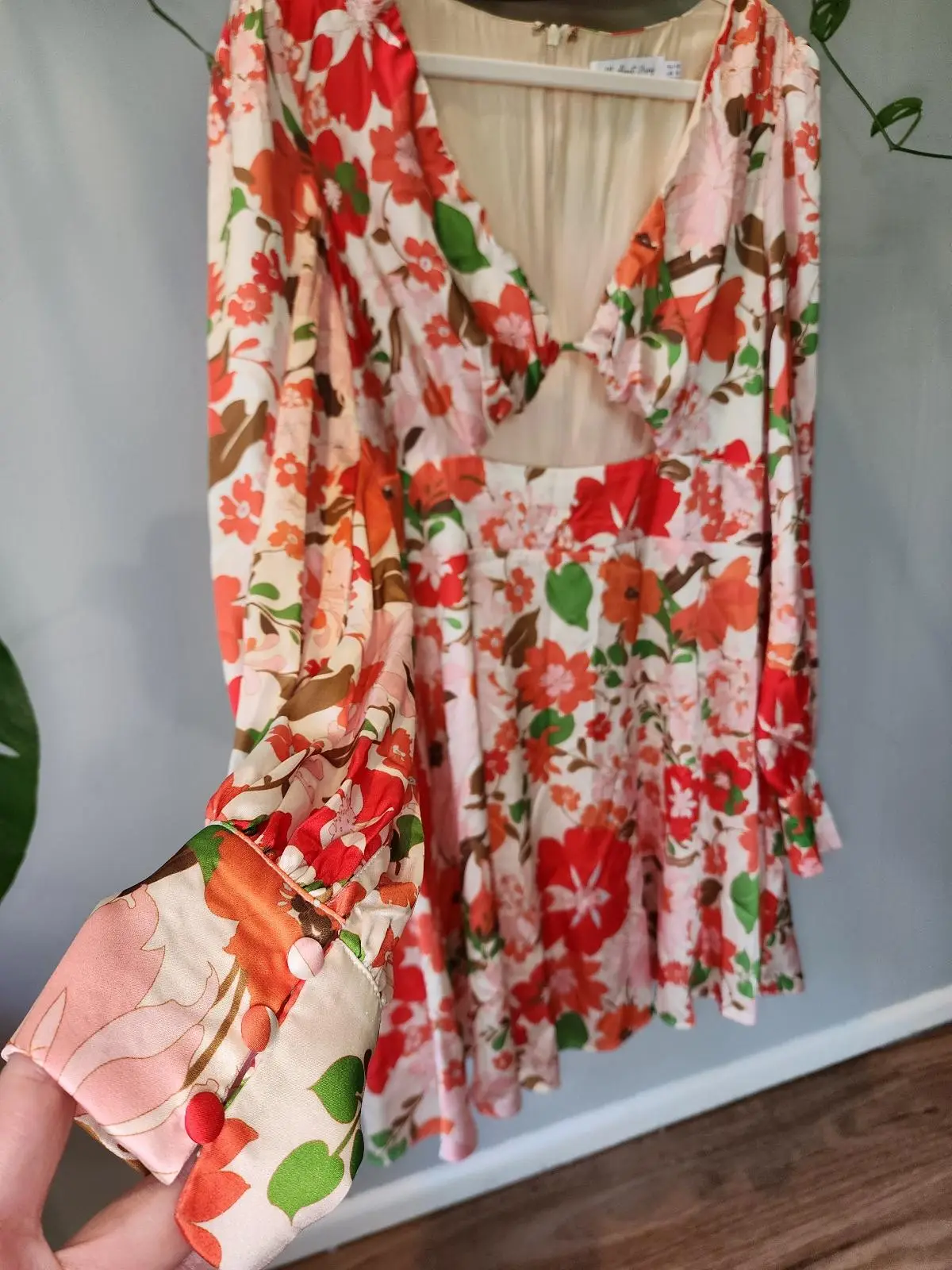 ALL ABOUT MAY Retro Orange Floral Keyhole Cutout Mini Dress Size 12 – photo 2
