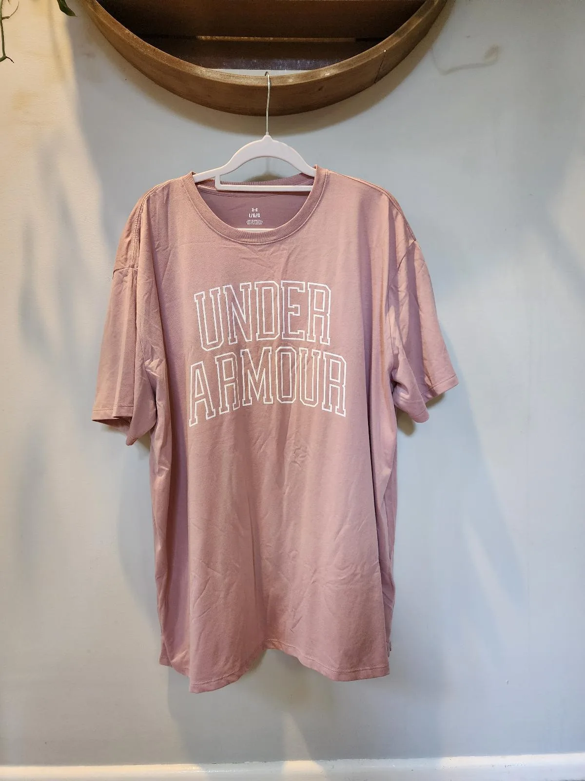 Under Armour Oversized Varsity Graphic Tee | Dusty Pink T-Shirt L / AU 14 – photo 2
