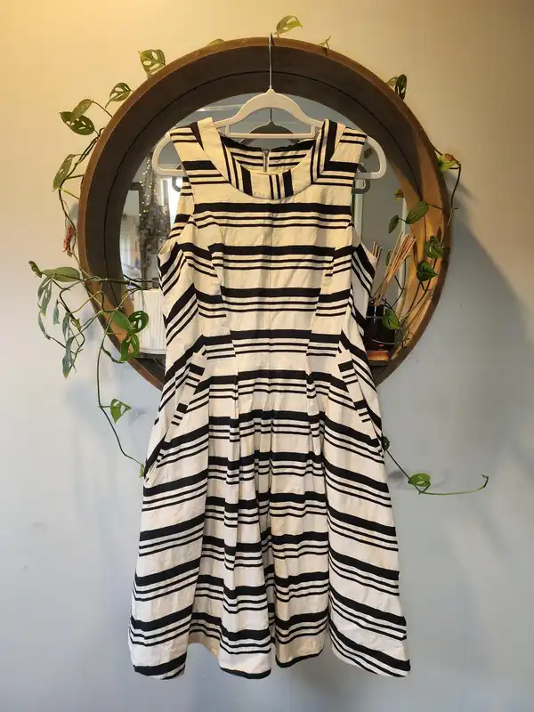CUE Linen Cotton Striped Dress Size10 Monochrome Nautical Corporate Old Money