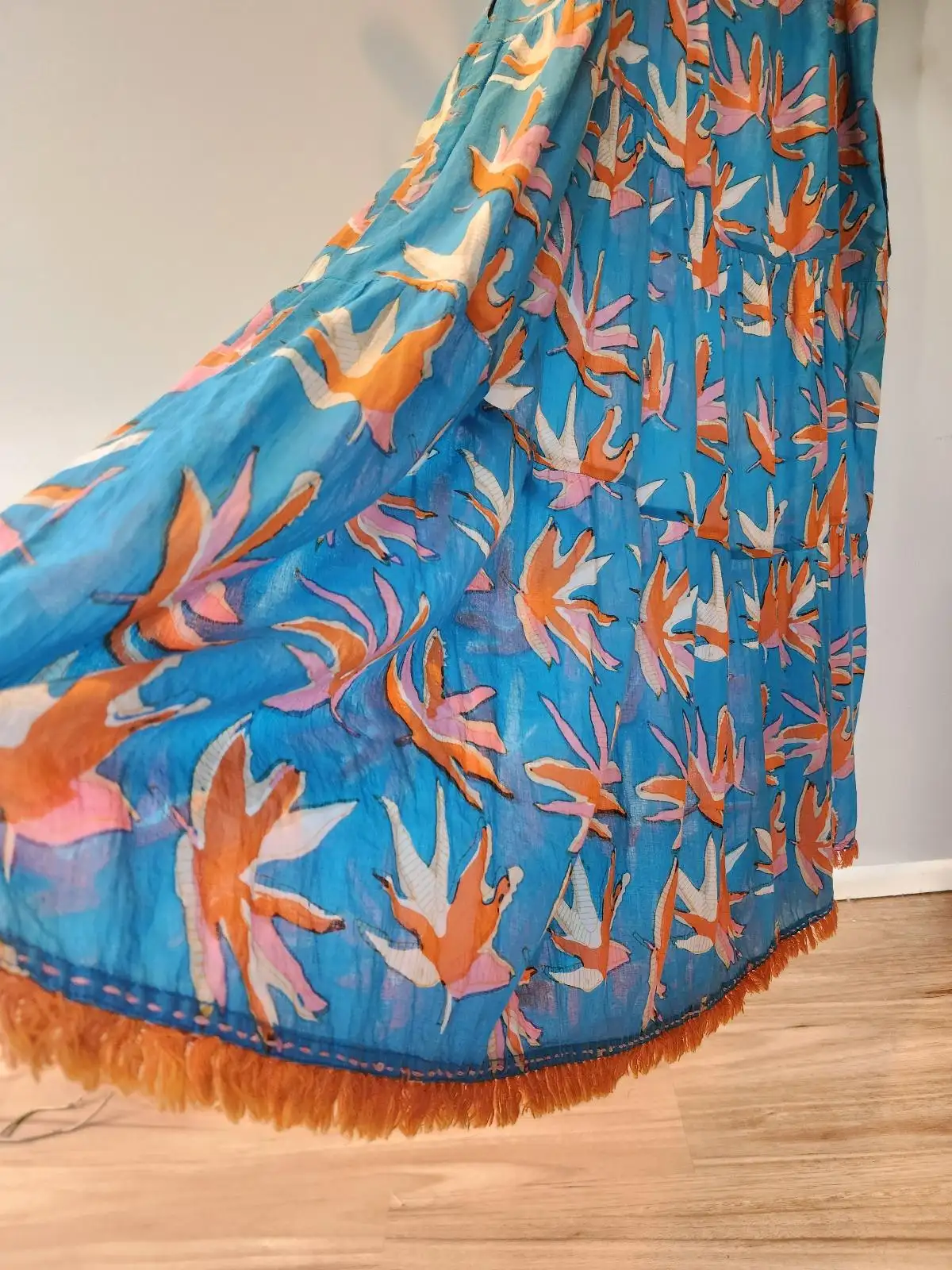 LULALIFE Blue Orange Bird of Paradise Off-Shoulder Midi Dress with Pockets Plus – photo 3