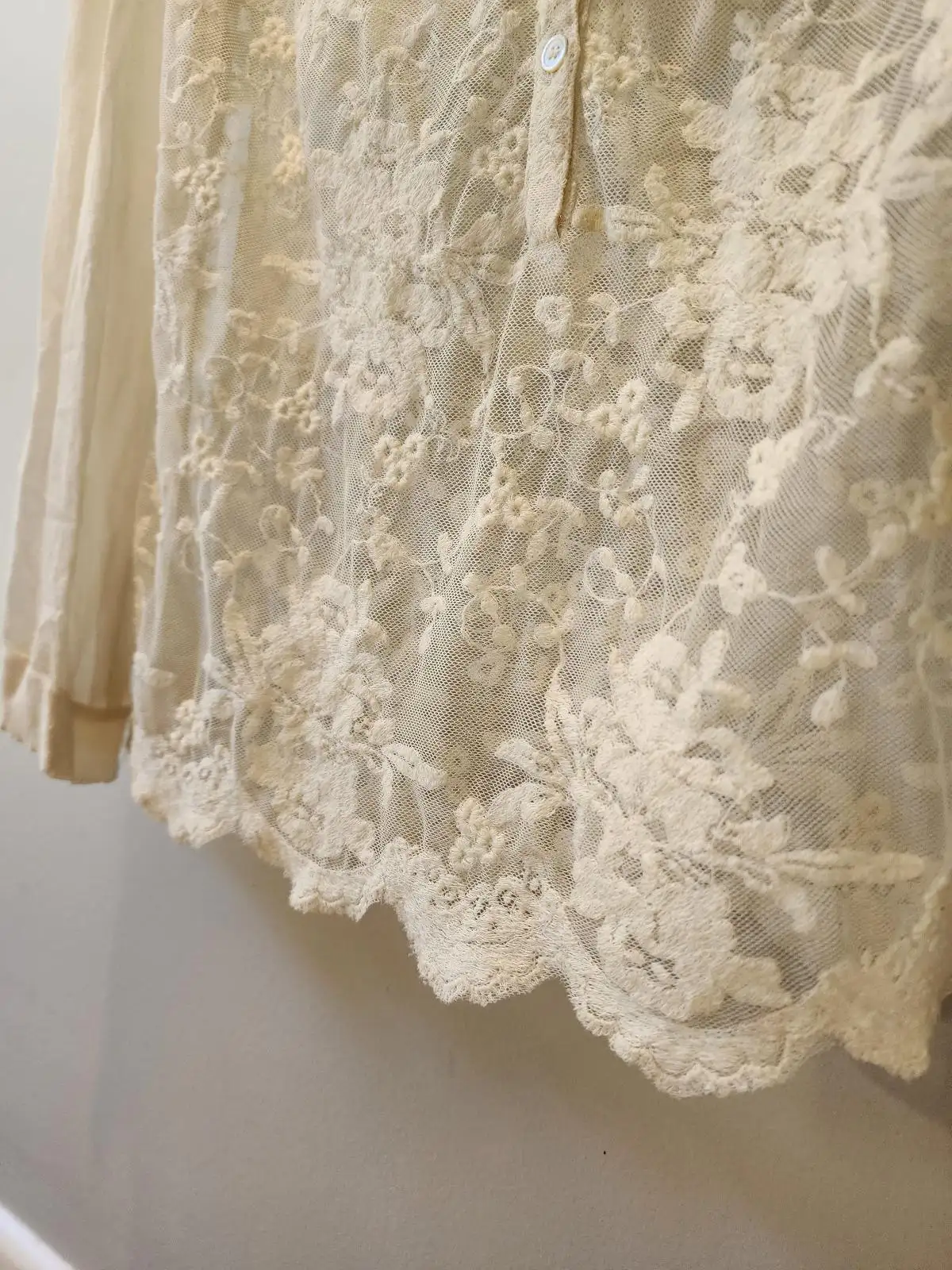 Fleur Wood Cream Embroidered Ethereal Luxe Whimsygoth Floral Lace & Silk Blouse – photo 4