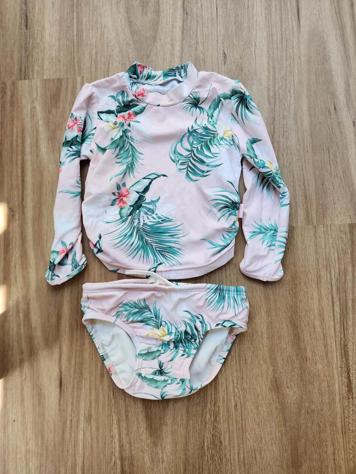 Seafolly & Millymook Baby Girl Swim Bundle | Size 1 Rashie Set + UPF Swim Hat — photo 3