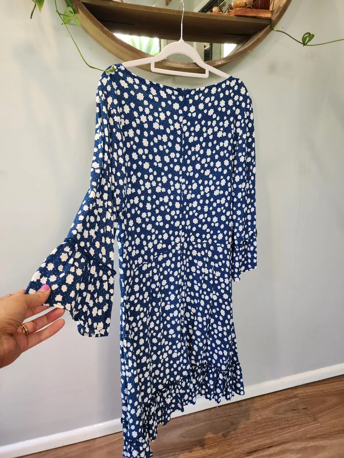 Mister Zimi Blue White Floral Drop Waist Ruffle Sleeve Mini Dress Size 14 – photo 10