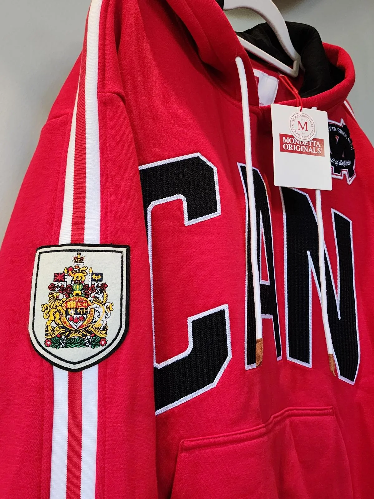 NWT Mondetta Originals Men’s Breakaway Pullover Hoodie Canada Maple Leaf M 🍁 — photo 3