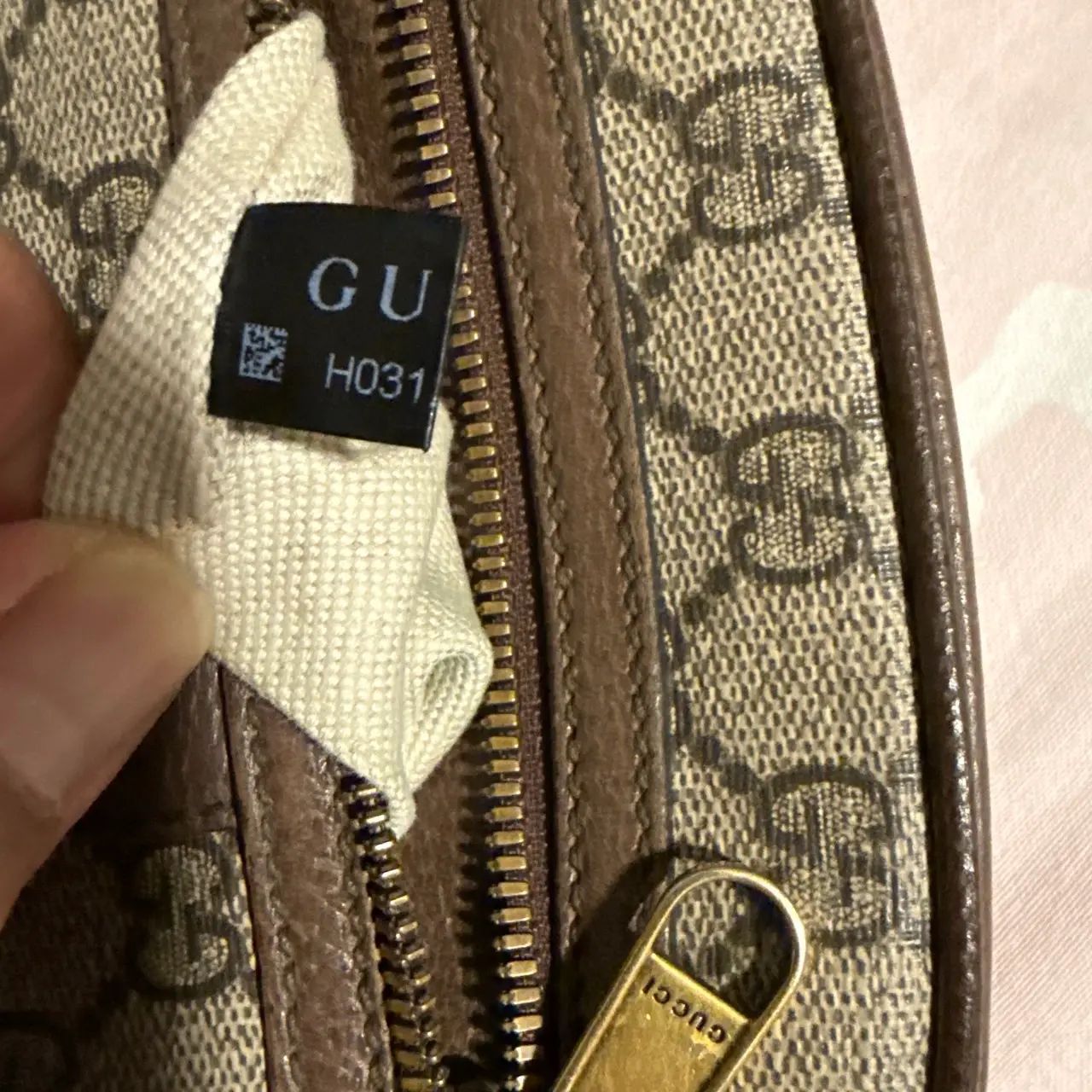 Gucci mini sling bag – photo 3
