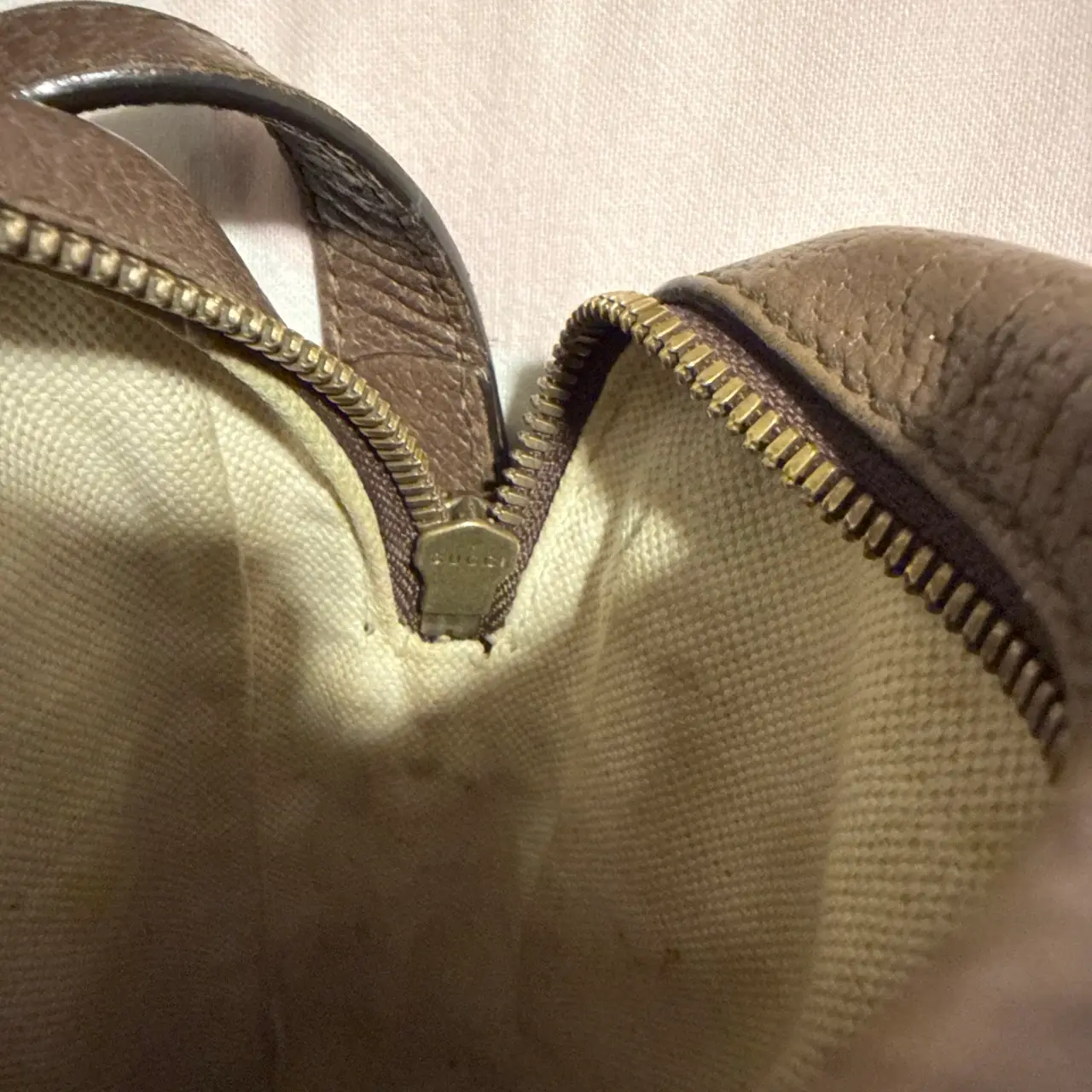 Gucci mini sling bag – photo 6