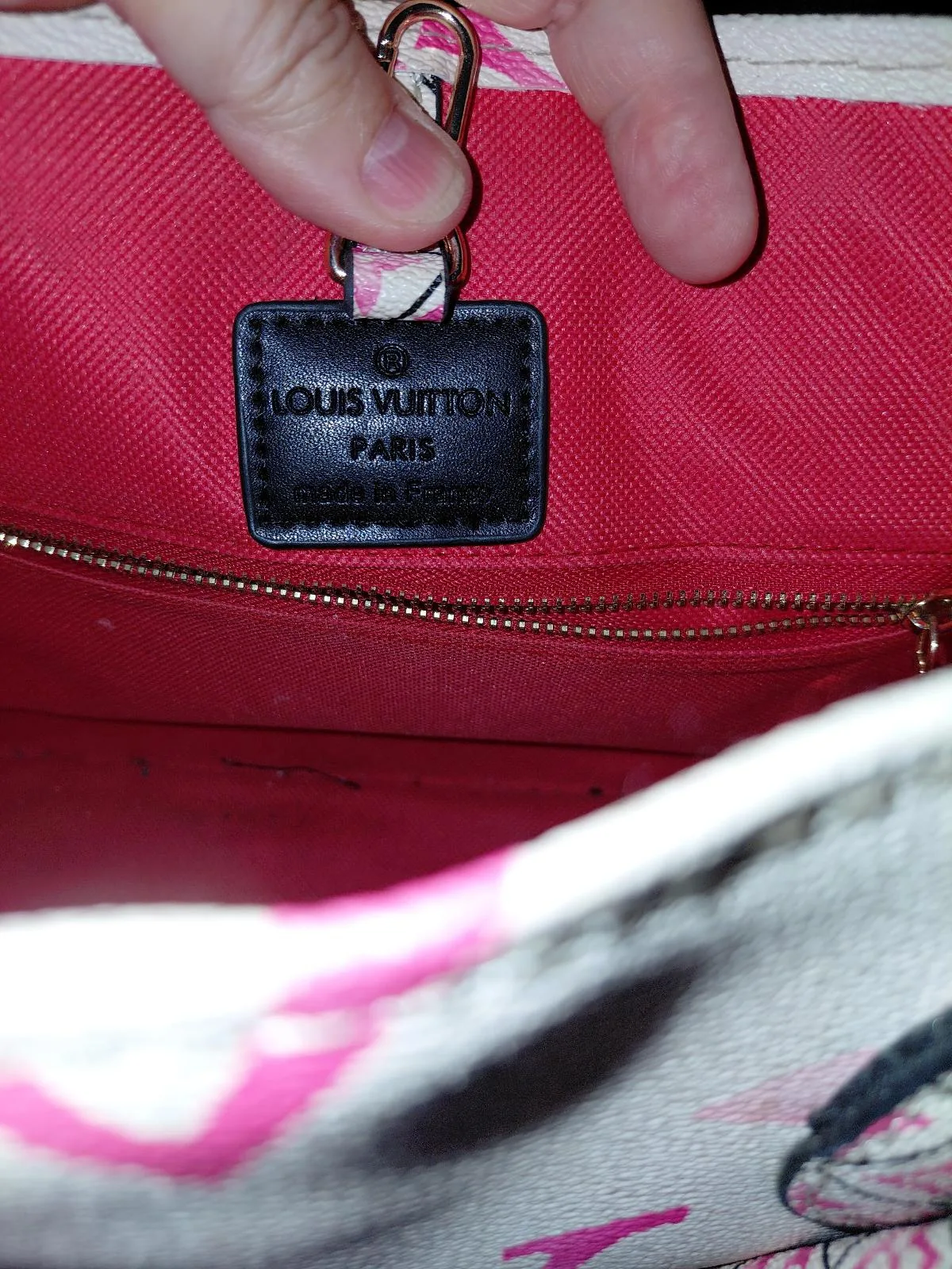 Louis Vuitton pink and white bag with extra strap – photo 4