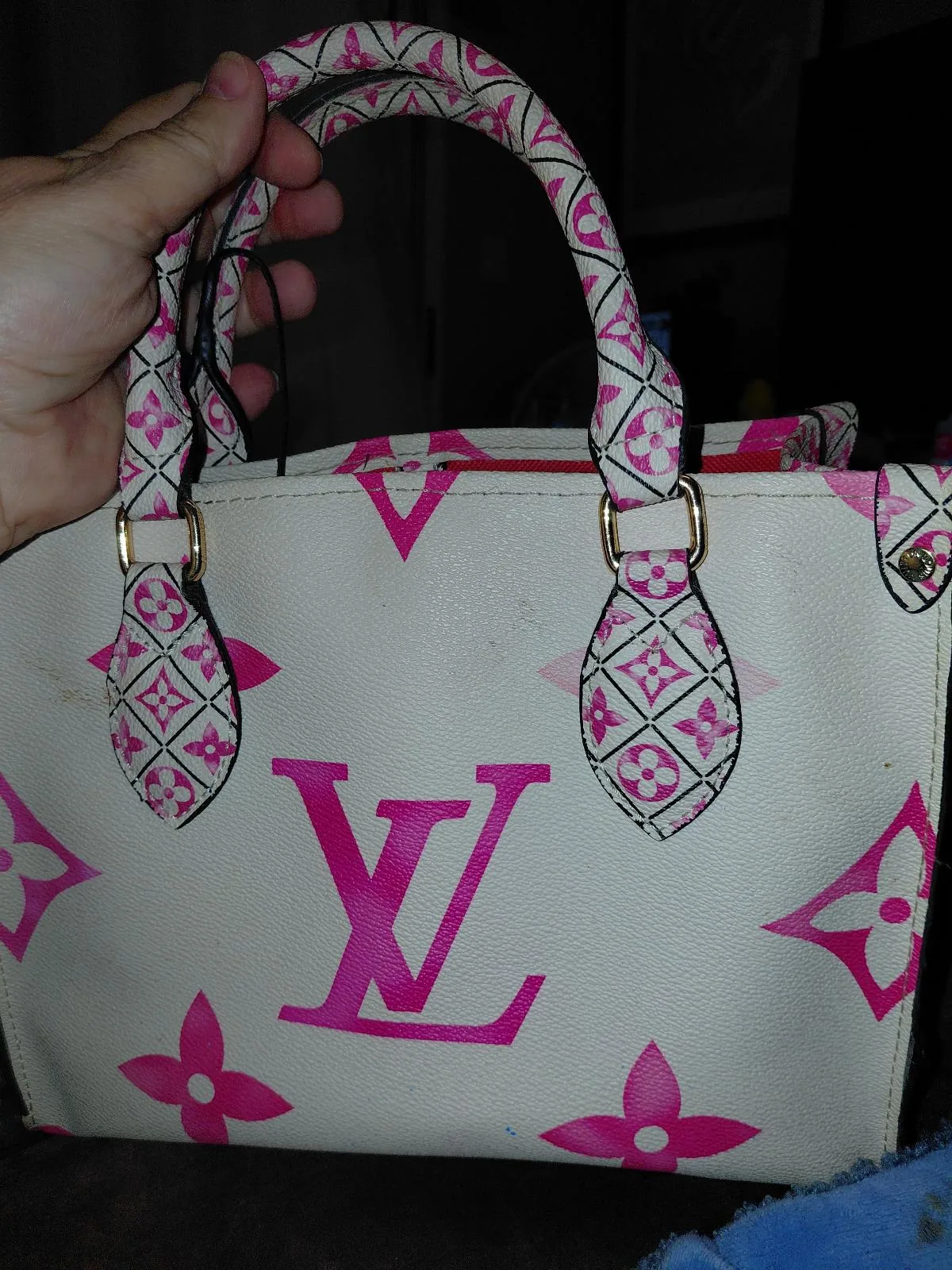 Louis Vuitton pink and white bag with extra strap – photo 5
