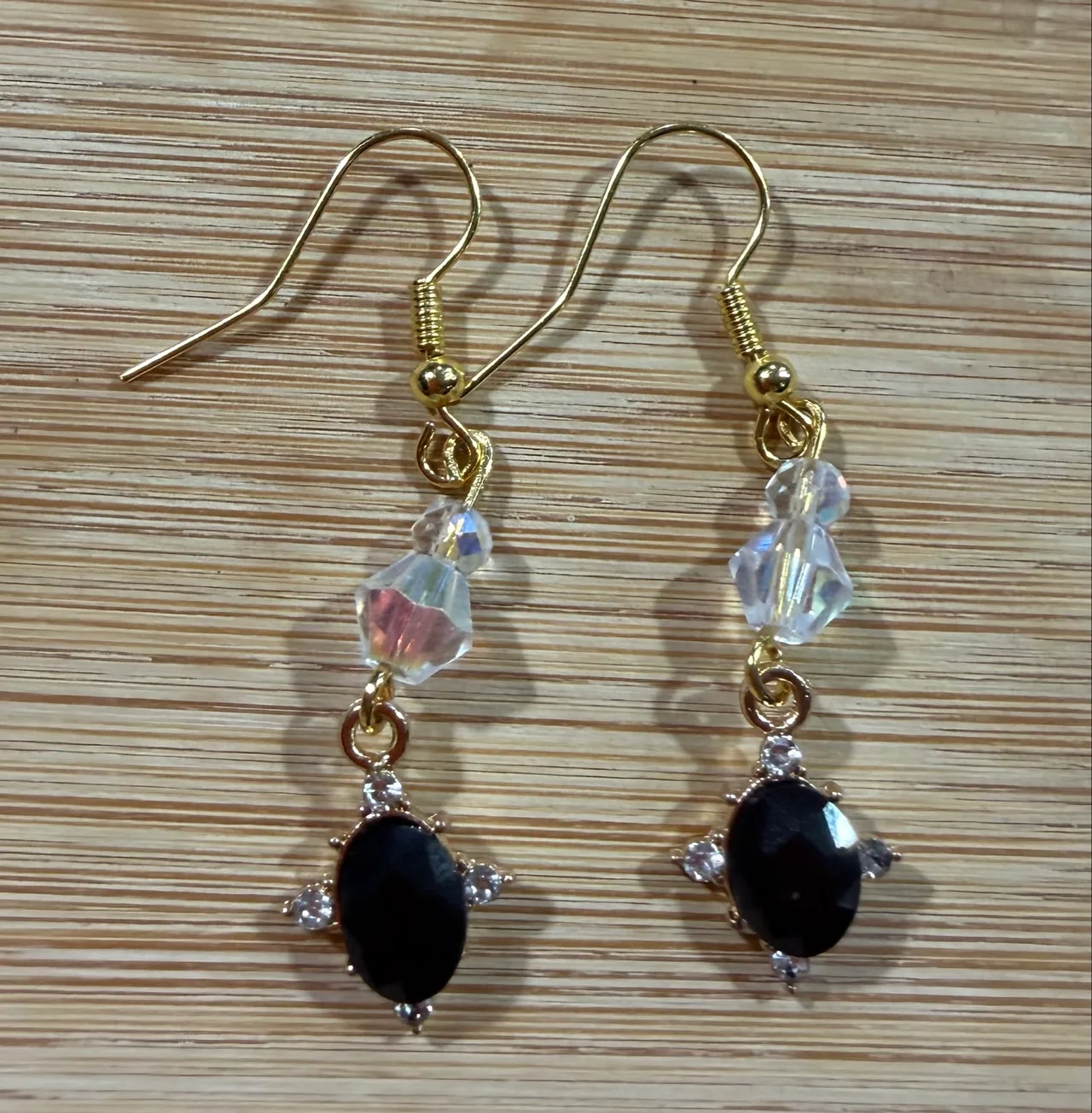Black / pink and clear crystal earrings – photo 2