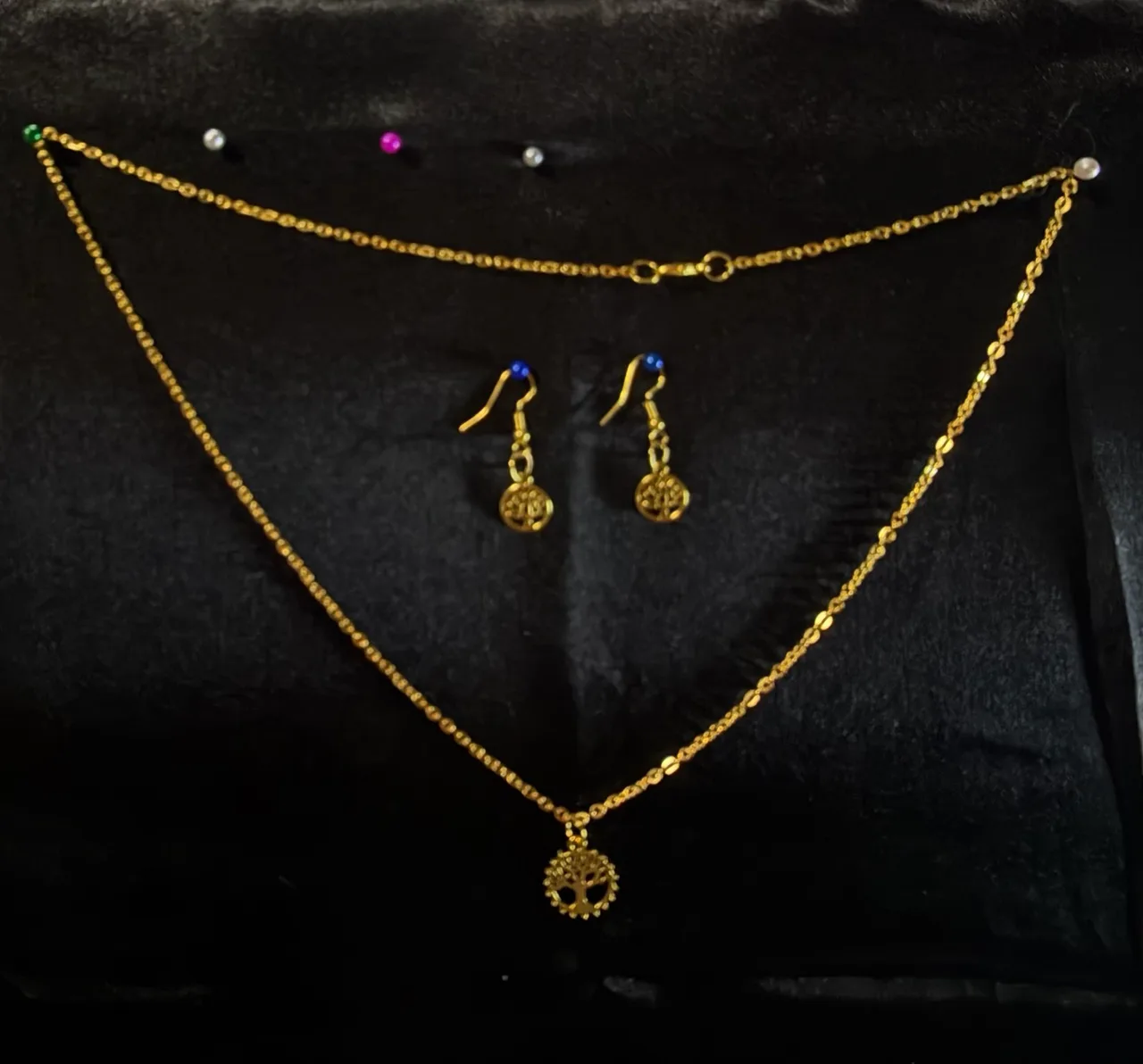 Hand made jewellery and key rings ect . – photo 3