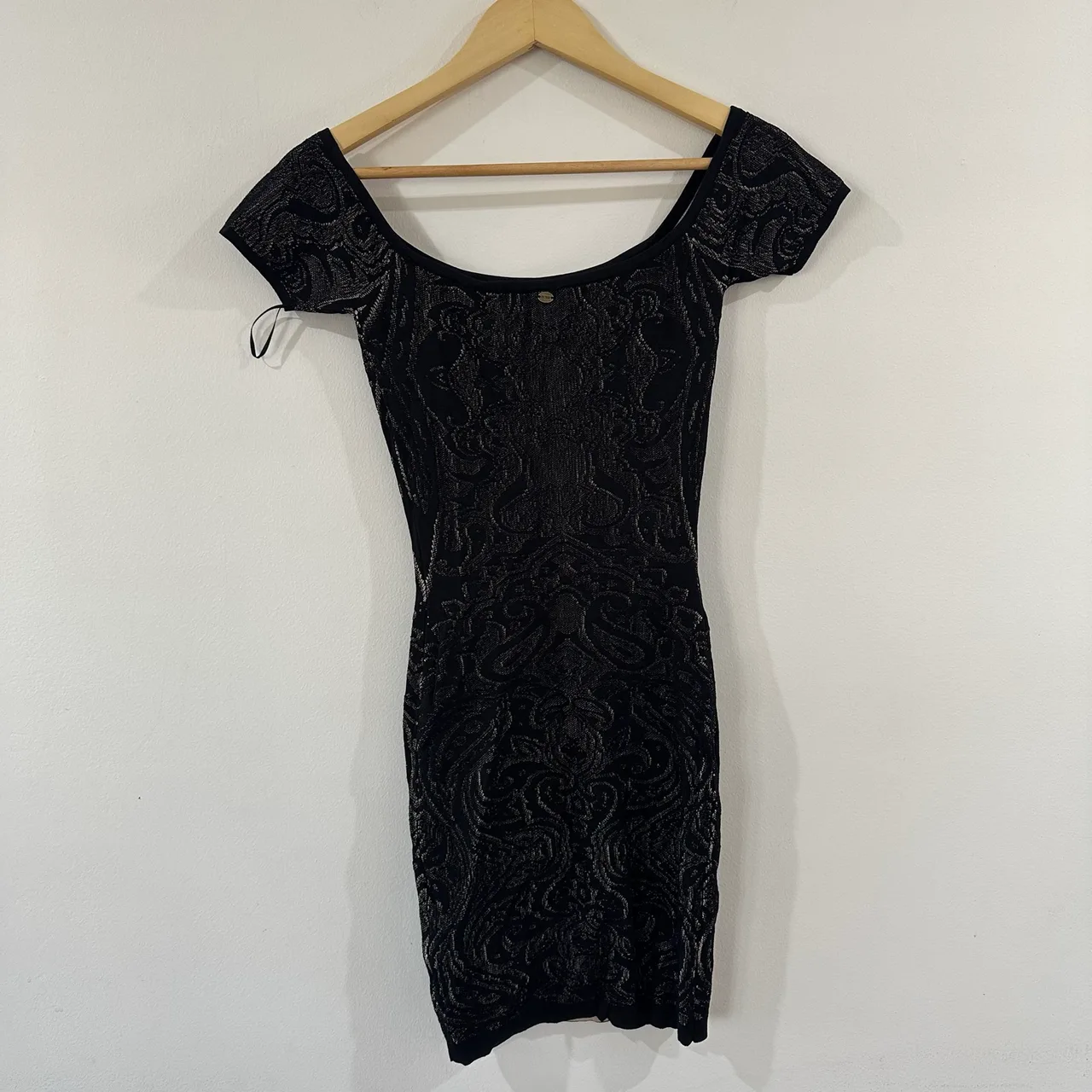Guess Los Angeles S Black Gold Metallic Baroque Bandage Bodycon Mini Dress Y2K – photo 3