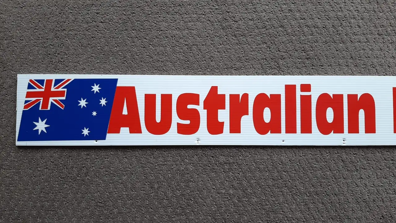 Video Ezy store signs - Australian Movies and Australian Films – photo 3