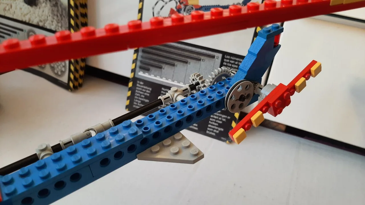 Vintage Lego Technic sets 8846 Tow Truck and 8844 Helicopter – photo 8