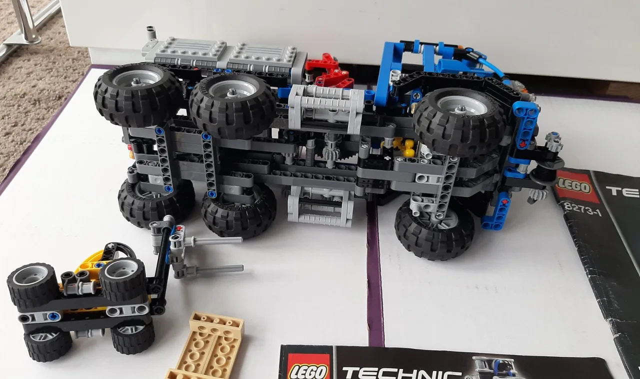 Lego Technic 8273 Off Road Truck and 8290 Mini Forklift COMPLETE – photo 5