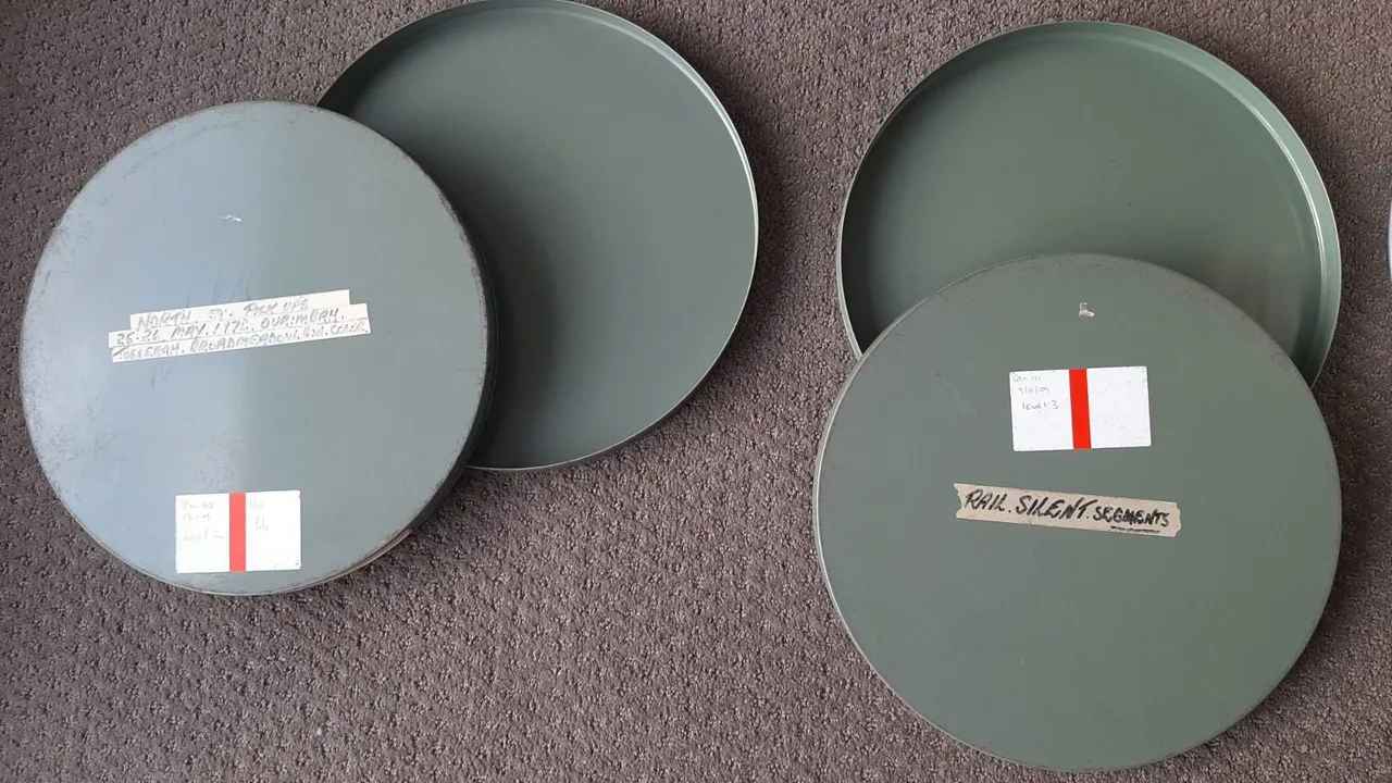 Vintage film reel tins - Railway film theme – photo 3