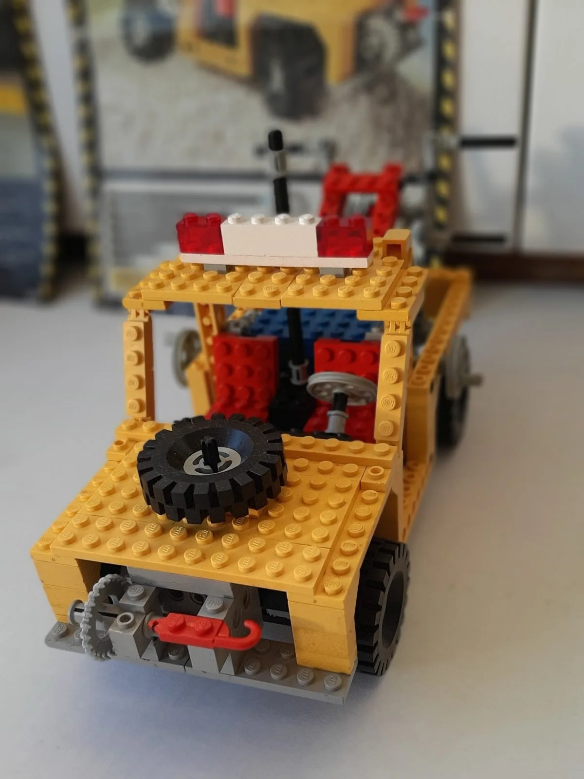 Vintage Lego Technic sets 8846 Tow Truck and 850 Fork Lift – photo 7