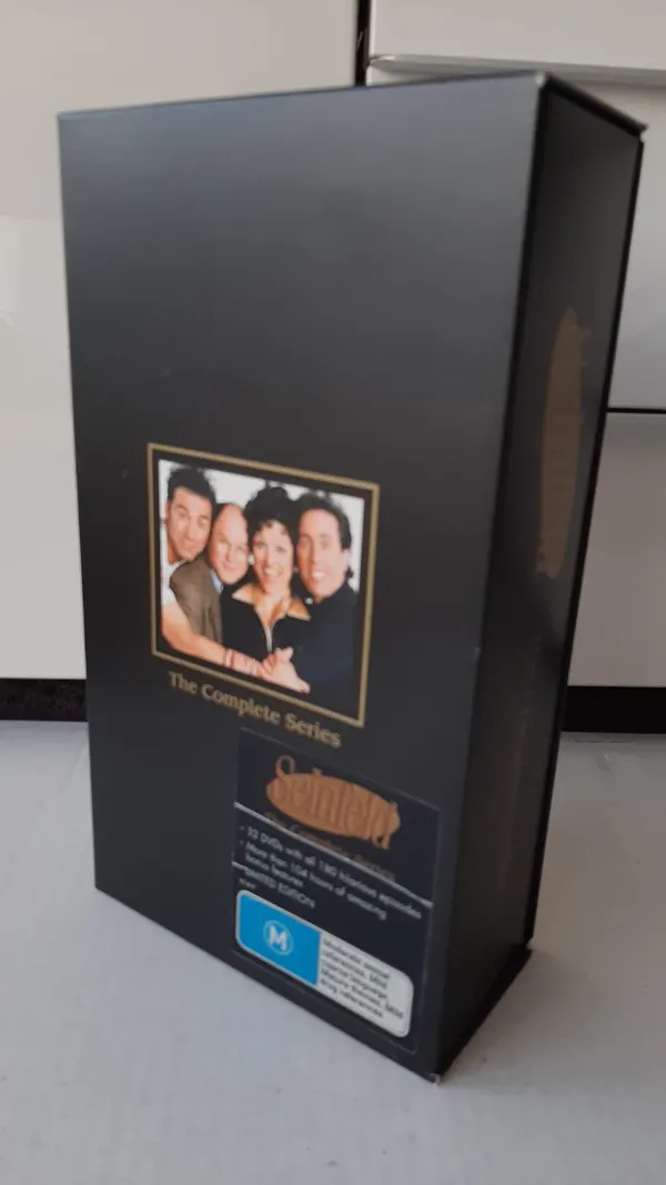 Seinfeld The Complete Series (32-disc boxed set) - VGC