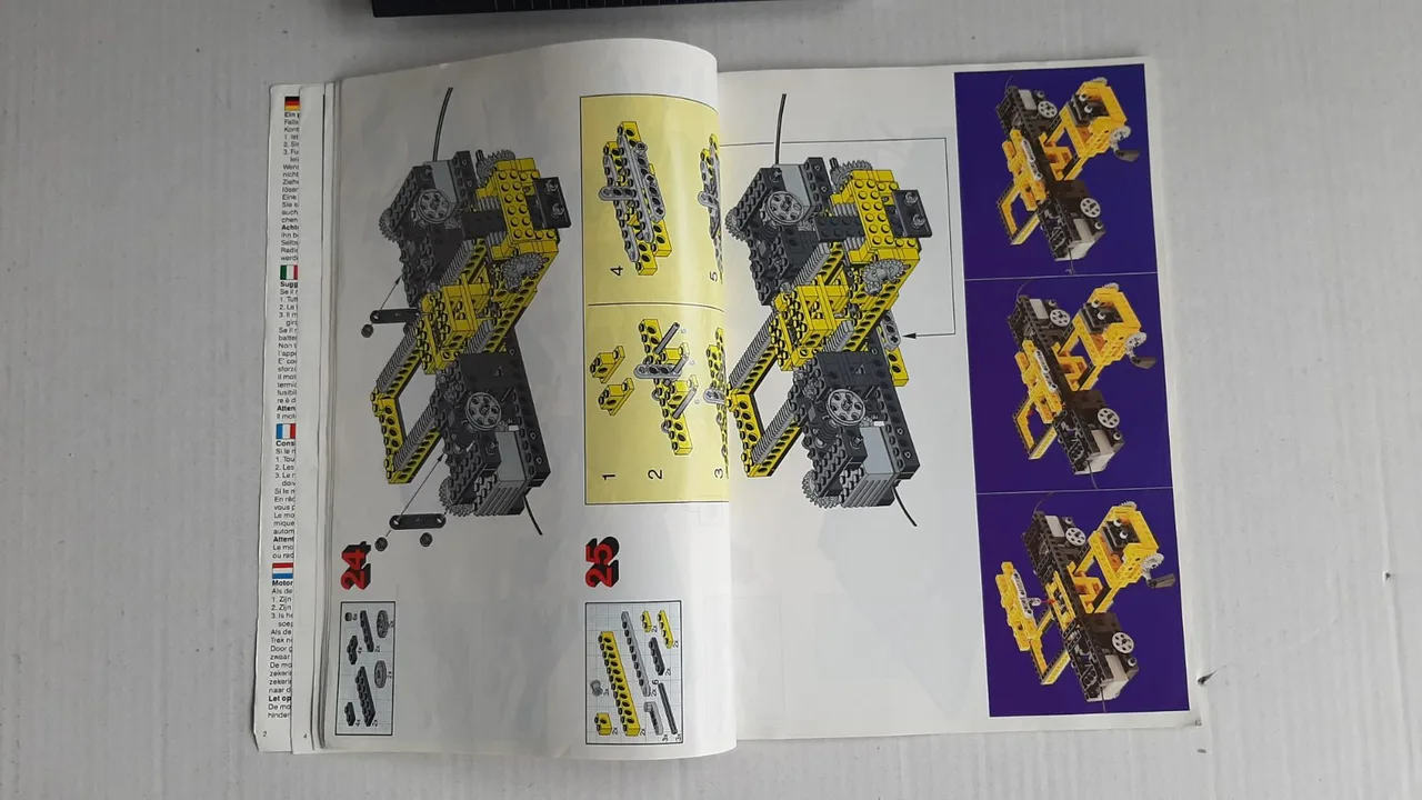 Lego Technic 8094 Control Centre (1990) – photo 10