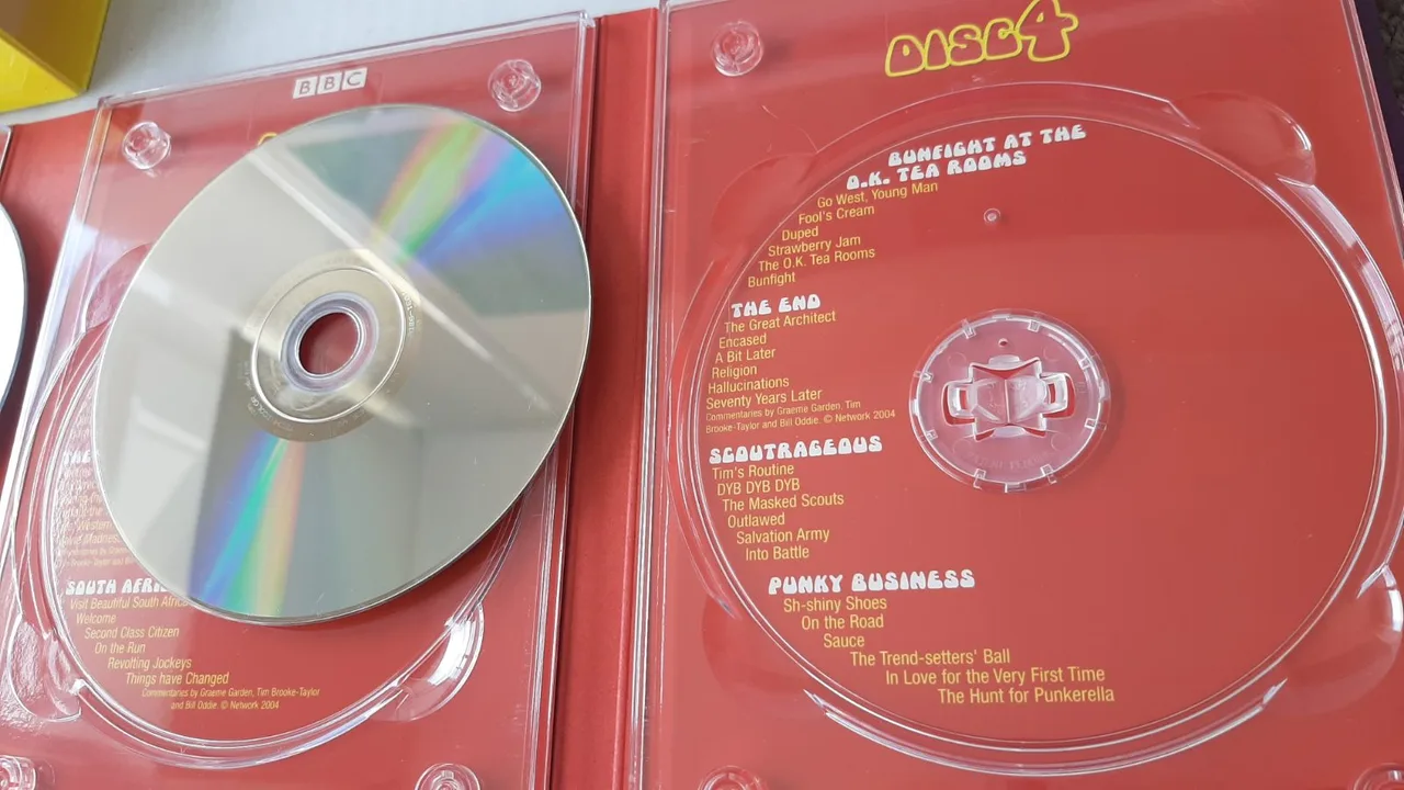 The Goodies: The Tasty Box (4-disc box set) and 22 The Goodies fliers – photo 9