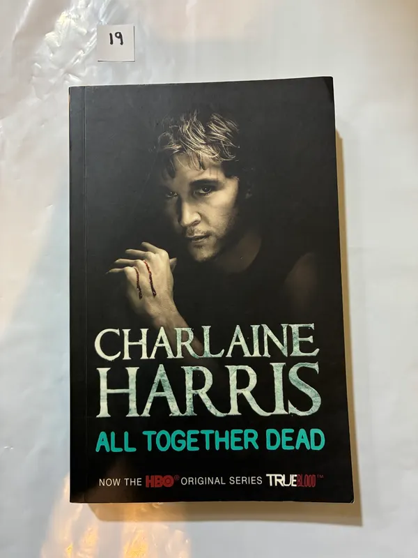 Paperback fiction #19