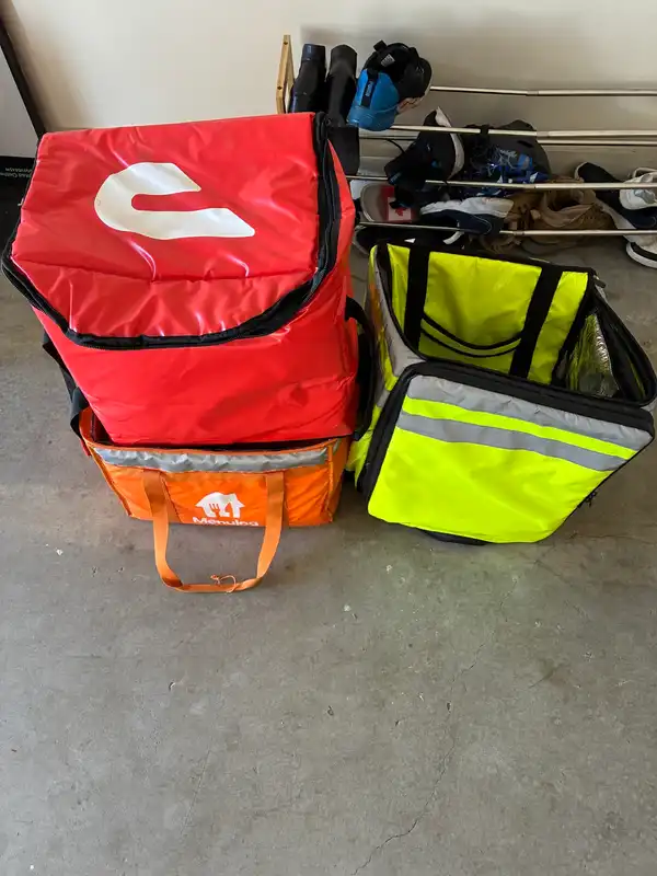 DoorDash, menulog, generic food delivery bags
