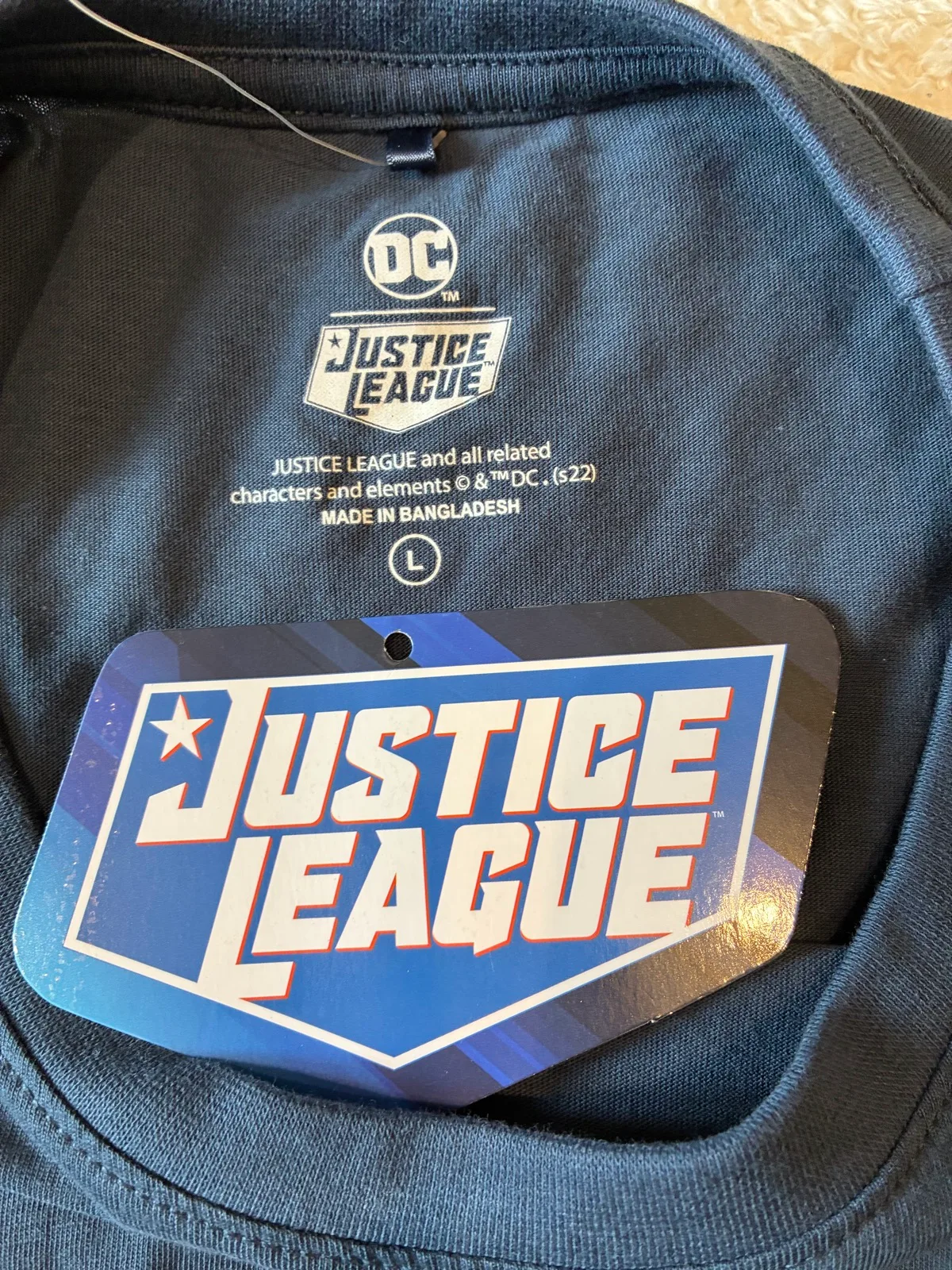 Men’s Large Licenced DC t-shirt — photo 4