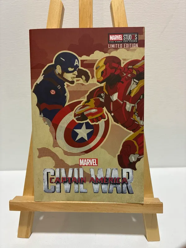Marvel 10th year limited Captain America Civil War