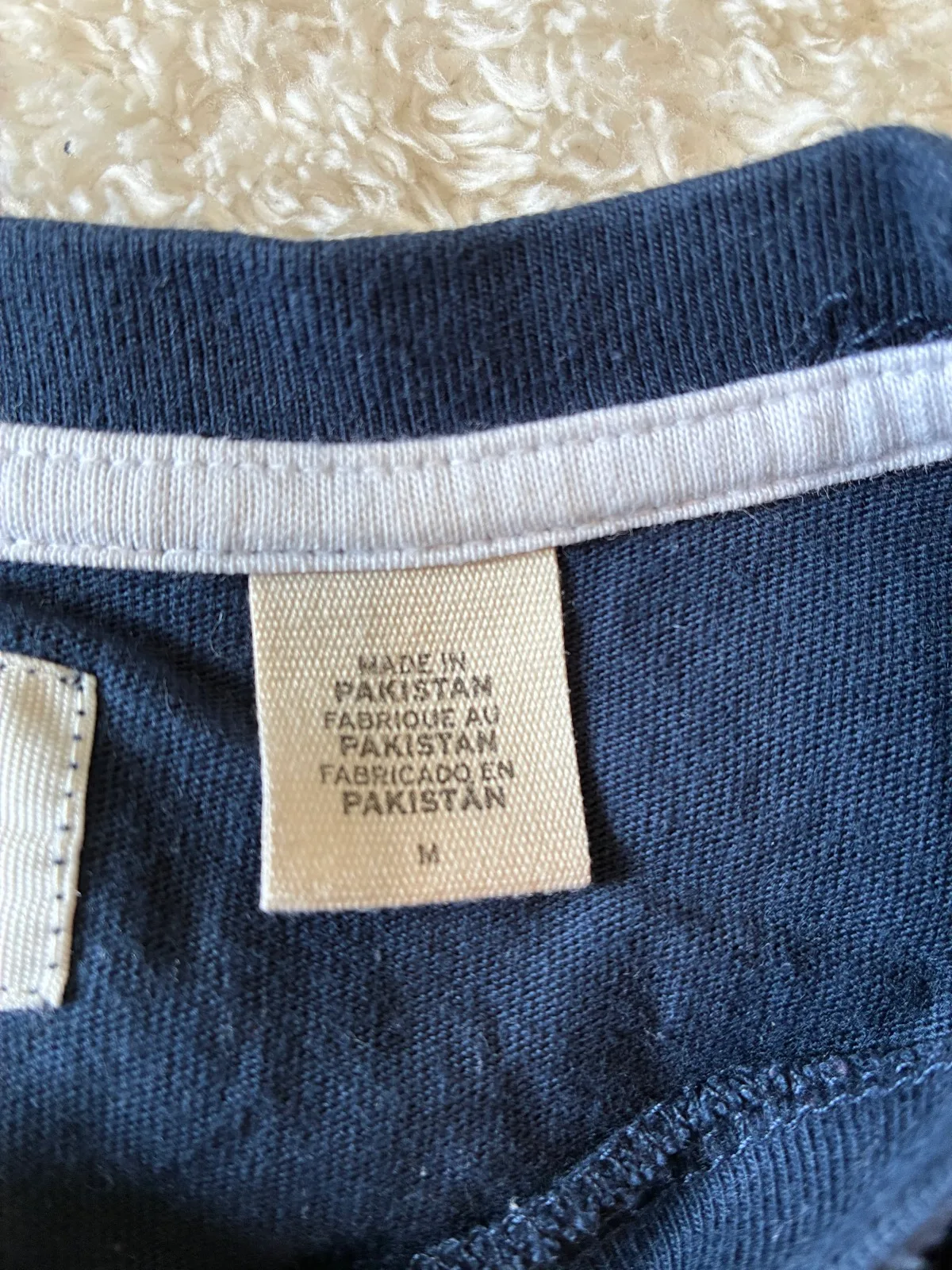 Men’s medium Levi’s T-shirt — photo 4