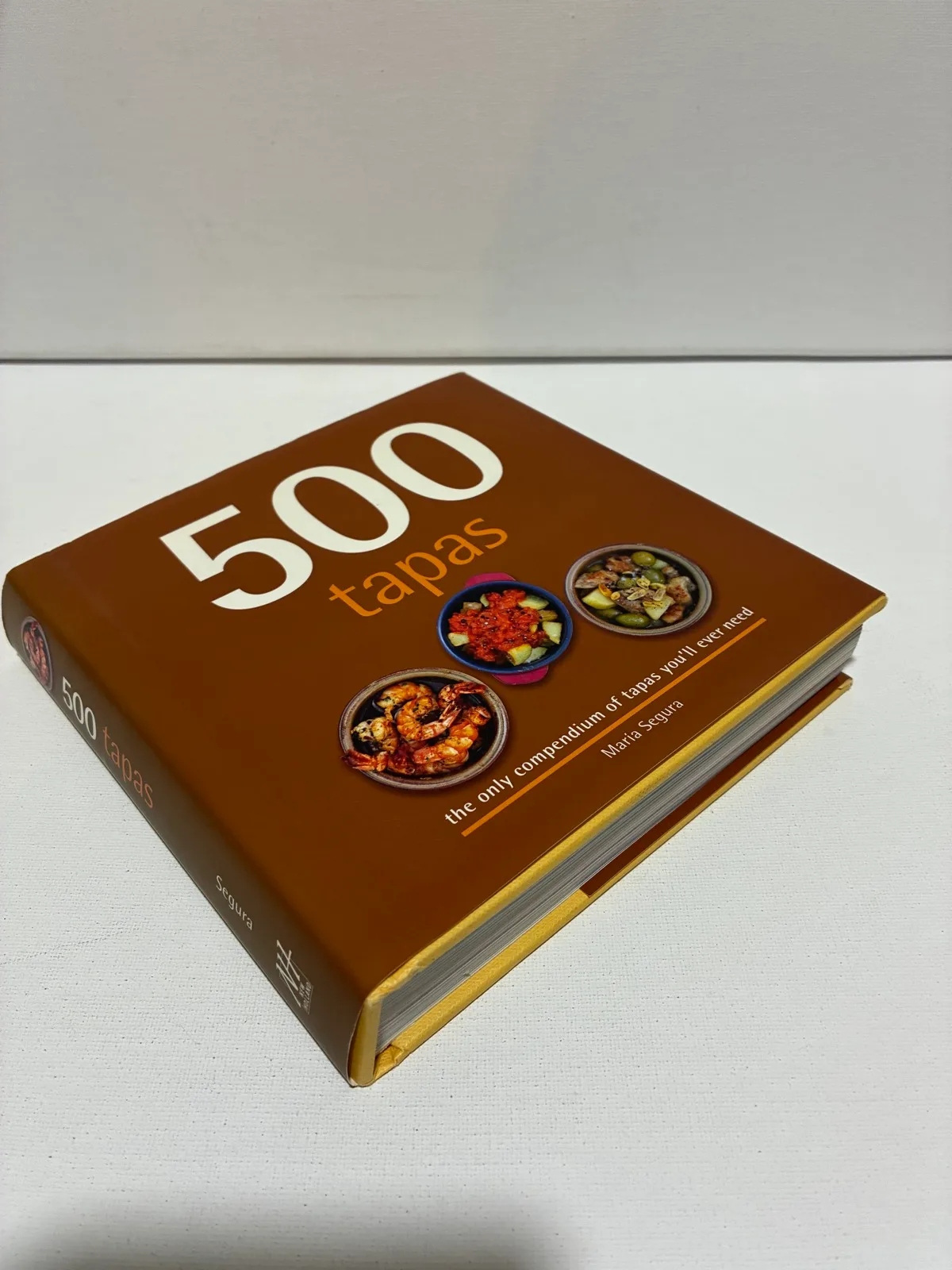 500 tapas hardcover — photo 4