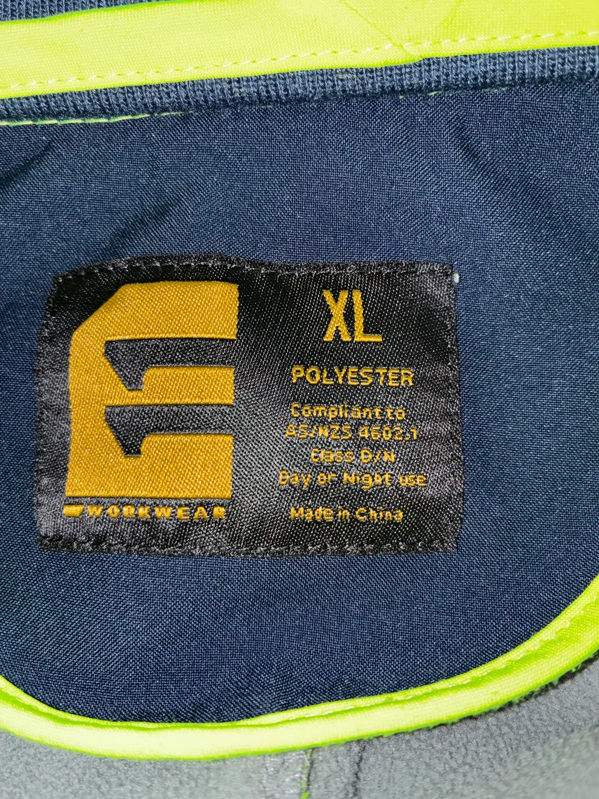 11 workwear premium night high vis – photo 6