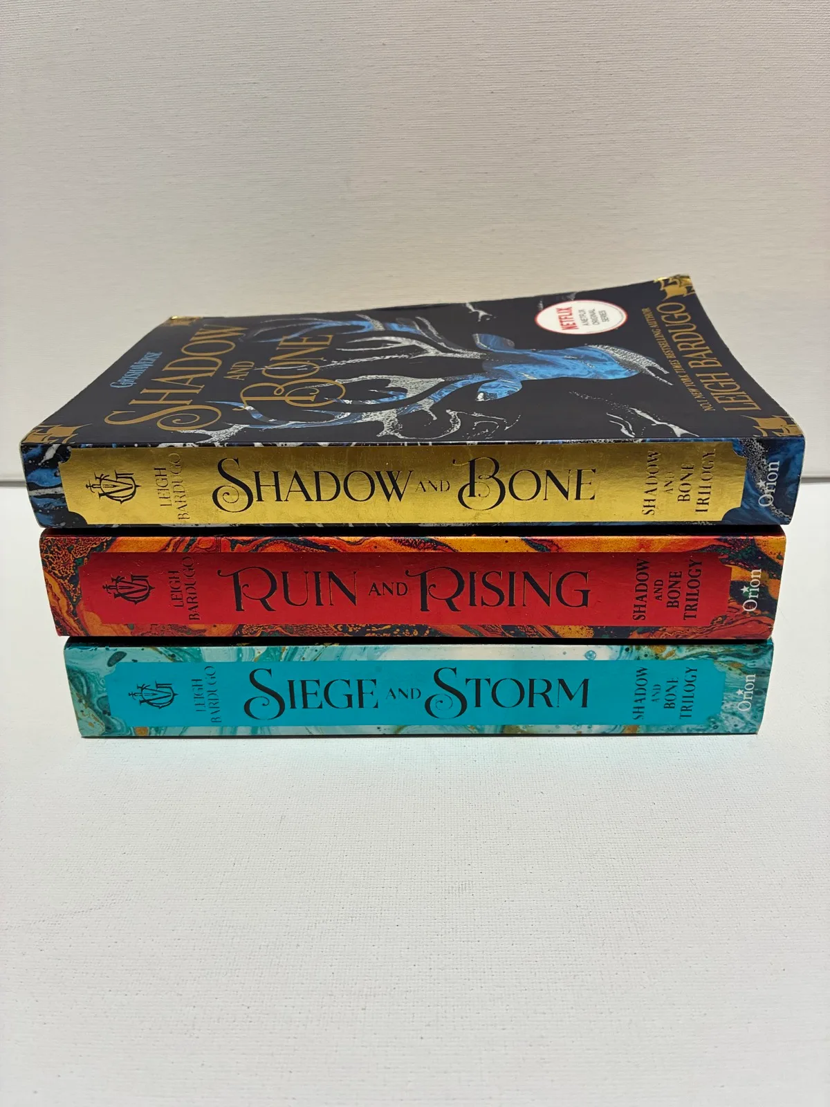 Shaddow and Bone trilogy 3pc paperbacks good — photo 2
