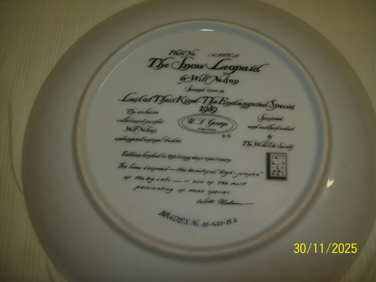 The Panda + The Snow Leopard + The Red Wolf Bradford Plates. As New. Ref: PLT009 – photo 4