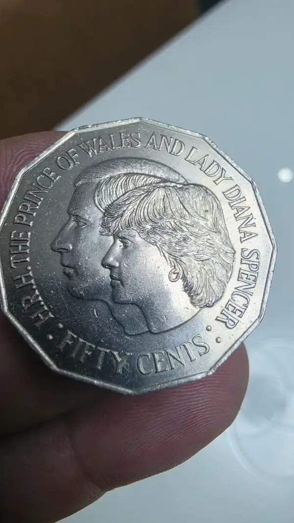 1981 Royal Wedding 50 Cent Coin - Prince Charles and Lady Diana Spencer - Circul