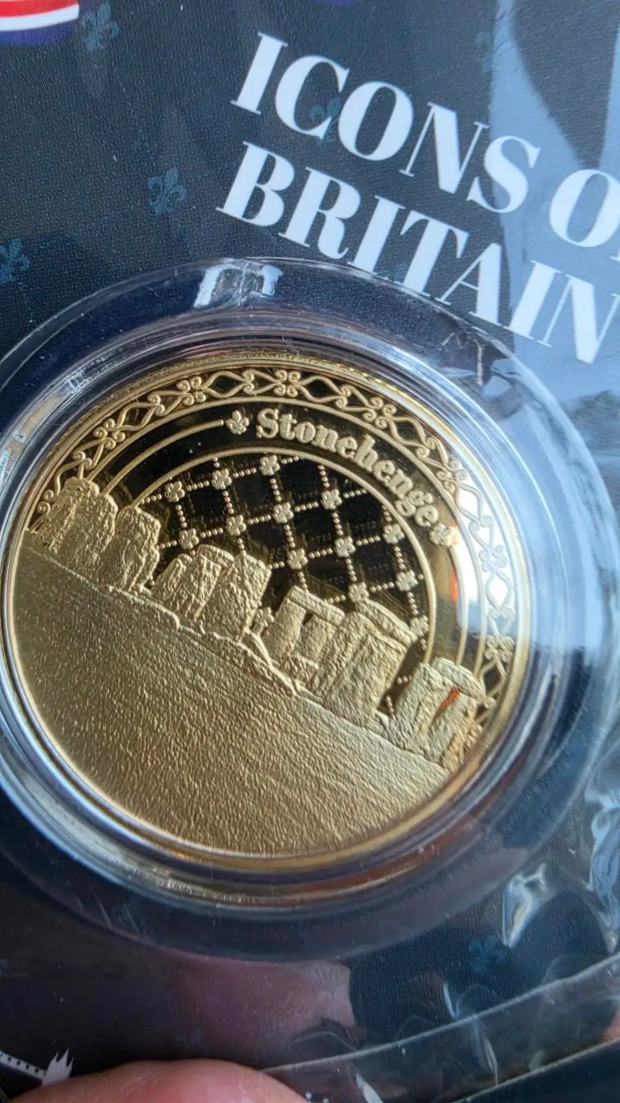 Icons of Britain — 3 x 24 Carat Gold-Plated Medallions — Big Ben, Stonehenge, Do – photo 3