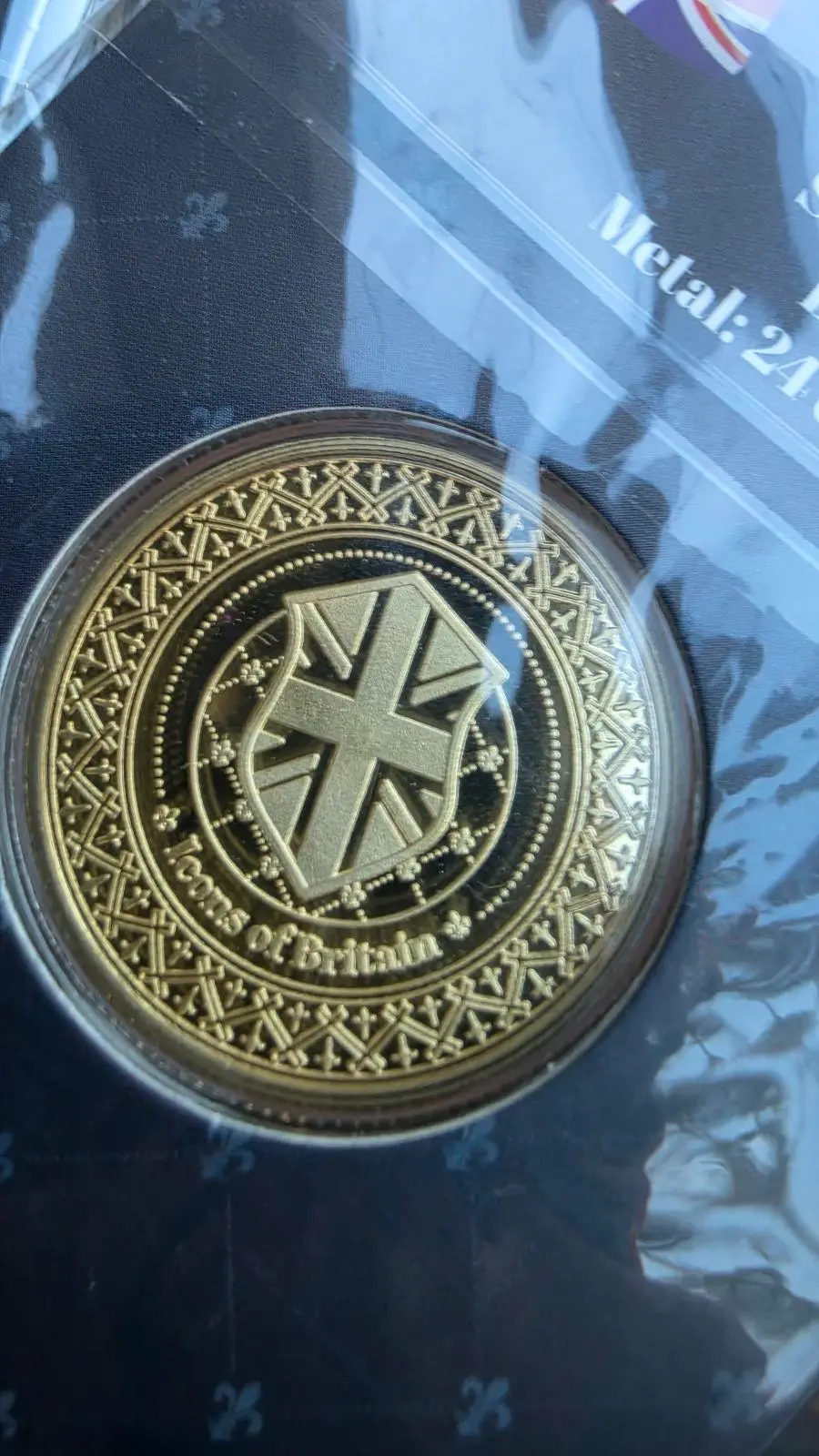 Icons of Britain — 3 x 24 Carat Gold-Plated Medallions — Big Ben, Stonehenge, Do – photo 5