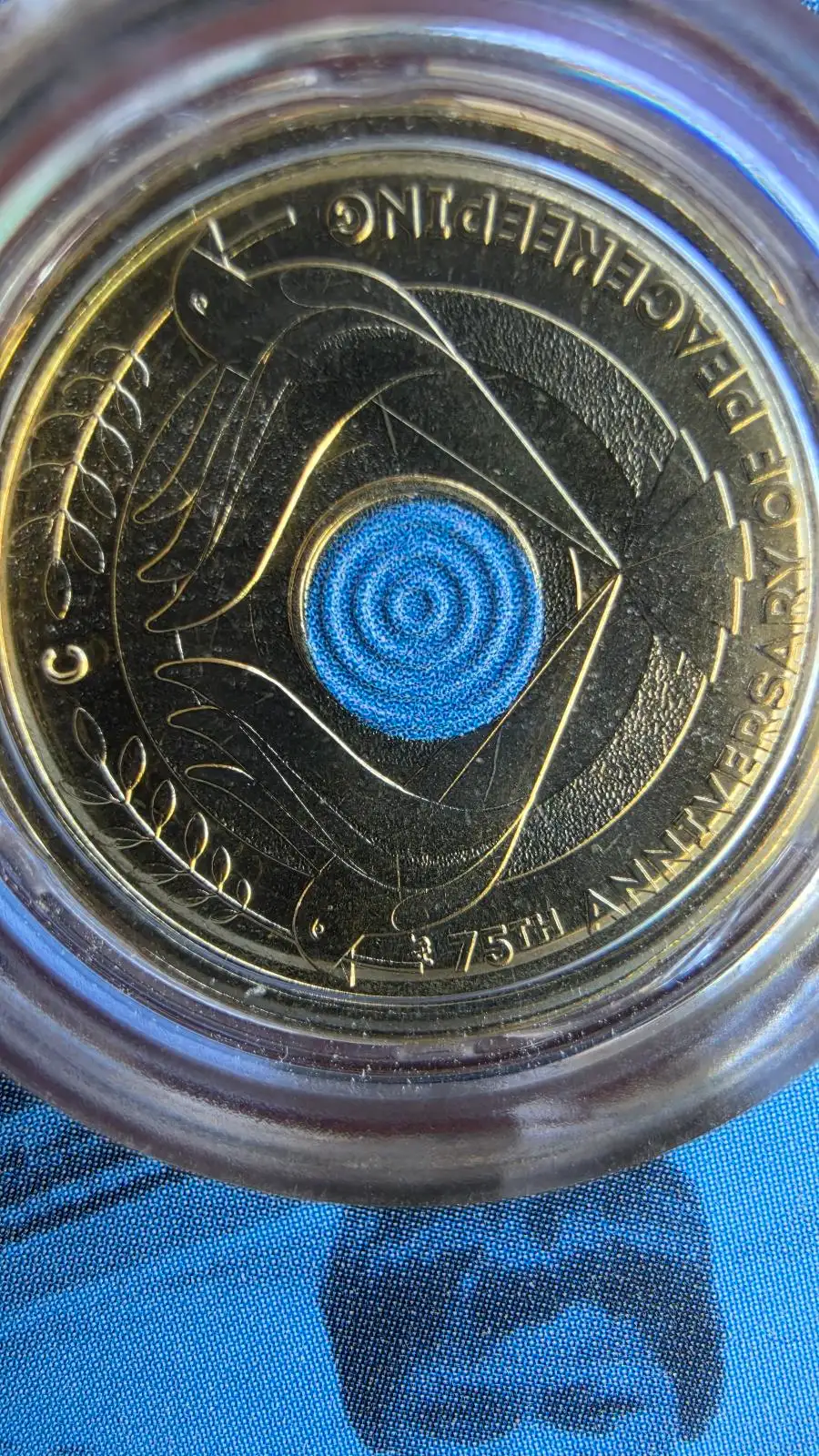 2022 Peacekeeping 75th — C Mintmark — Coloured — RAM Carded UNC — Mintage 60k – photo 3