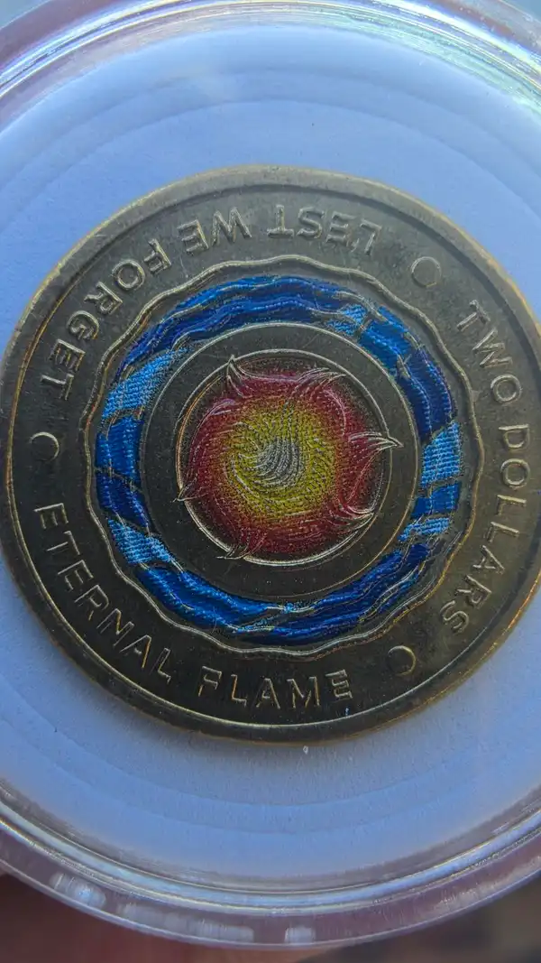 2018 Eternal Flame — Lest We Forget — Coloured $2 — Remembrance — Capsuled