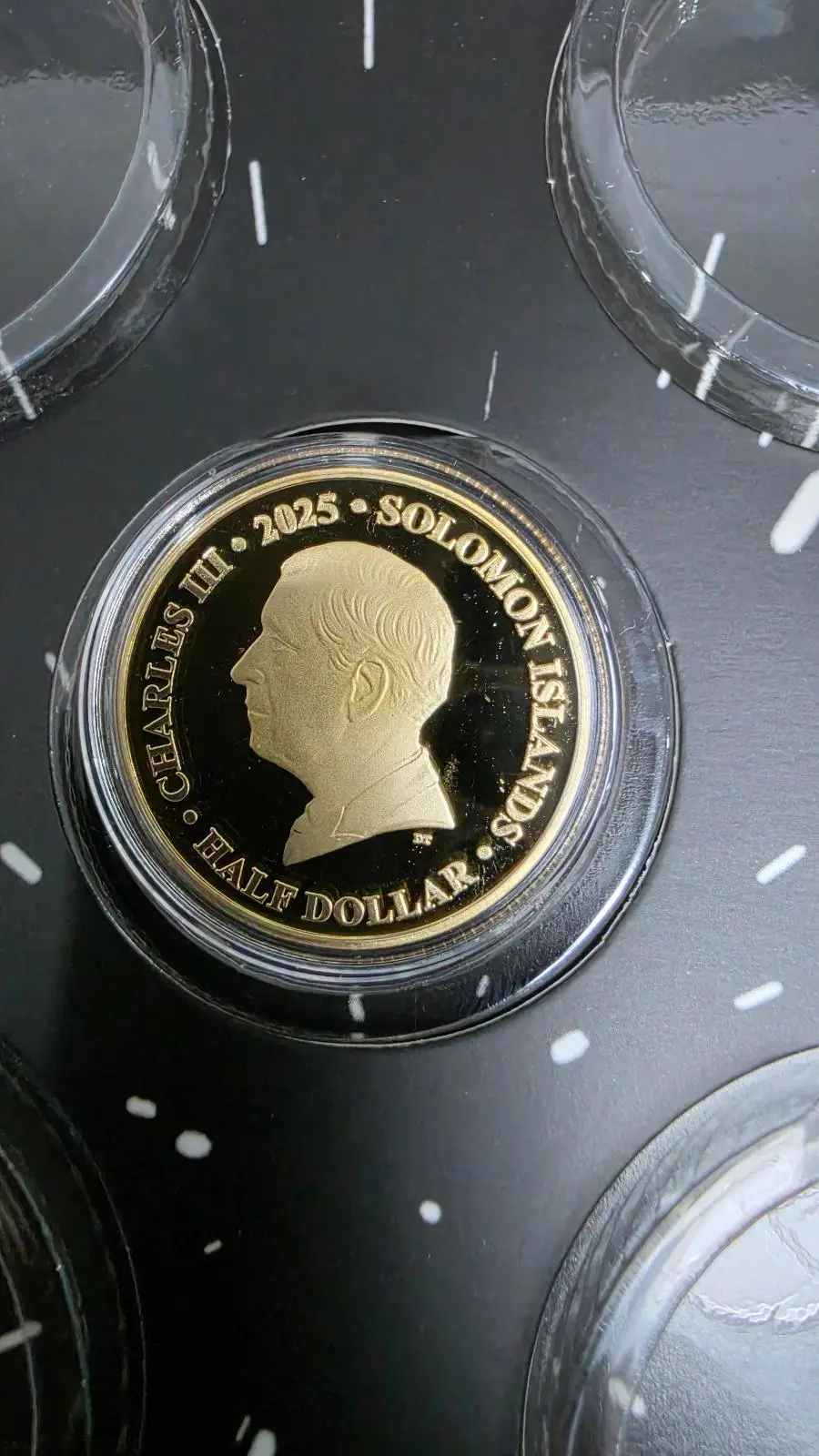 Star Wars — Darth Vader — 2025 Solomon Islands Half Dollar — 24ct Gold-Plated Co – photo 3