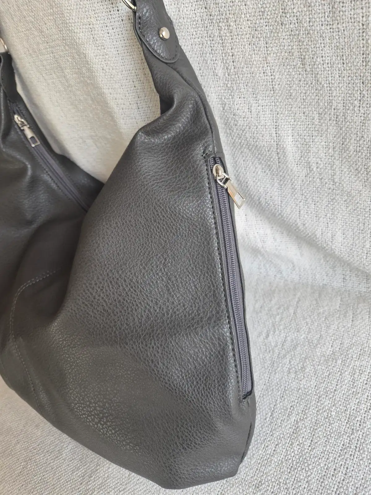 Large Grey Soft Faux Leather Hobo Shoulder Bag – photo 4