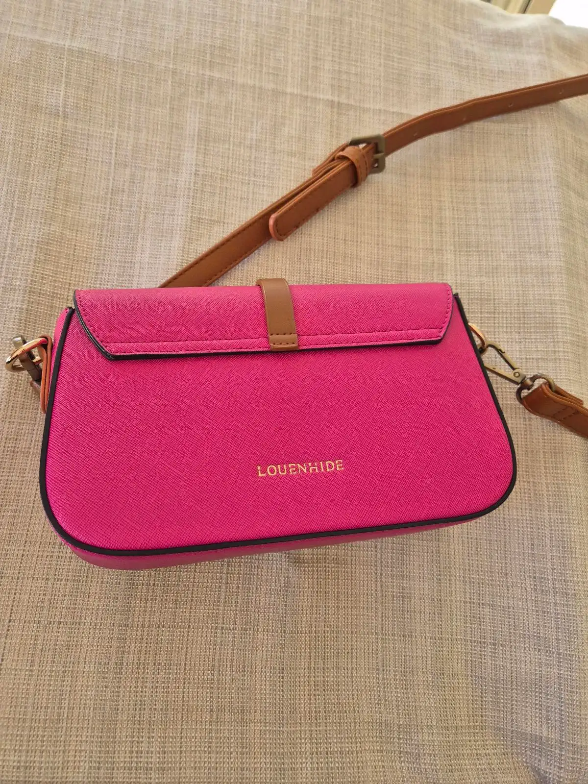 Louenhide Fuchsia Pink Crossbody/ Shoulder Bag – photo 6