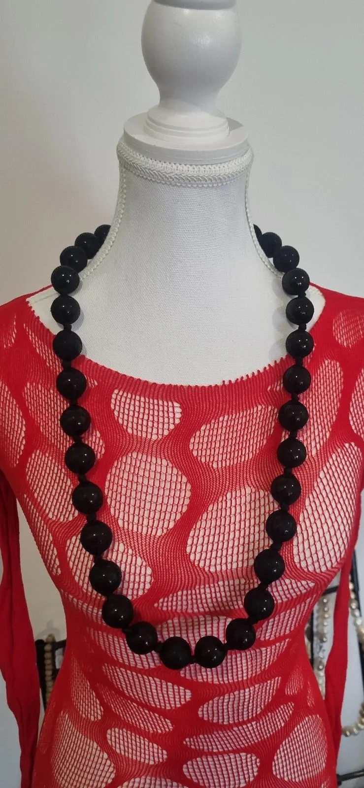 Black Beaded Necklace – photo 5