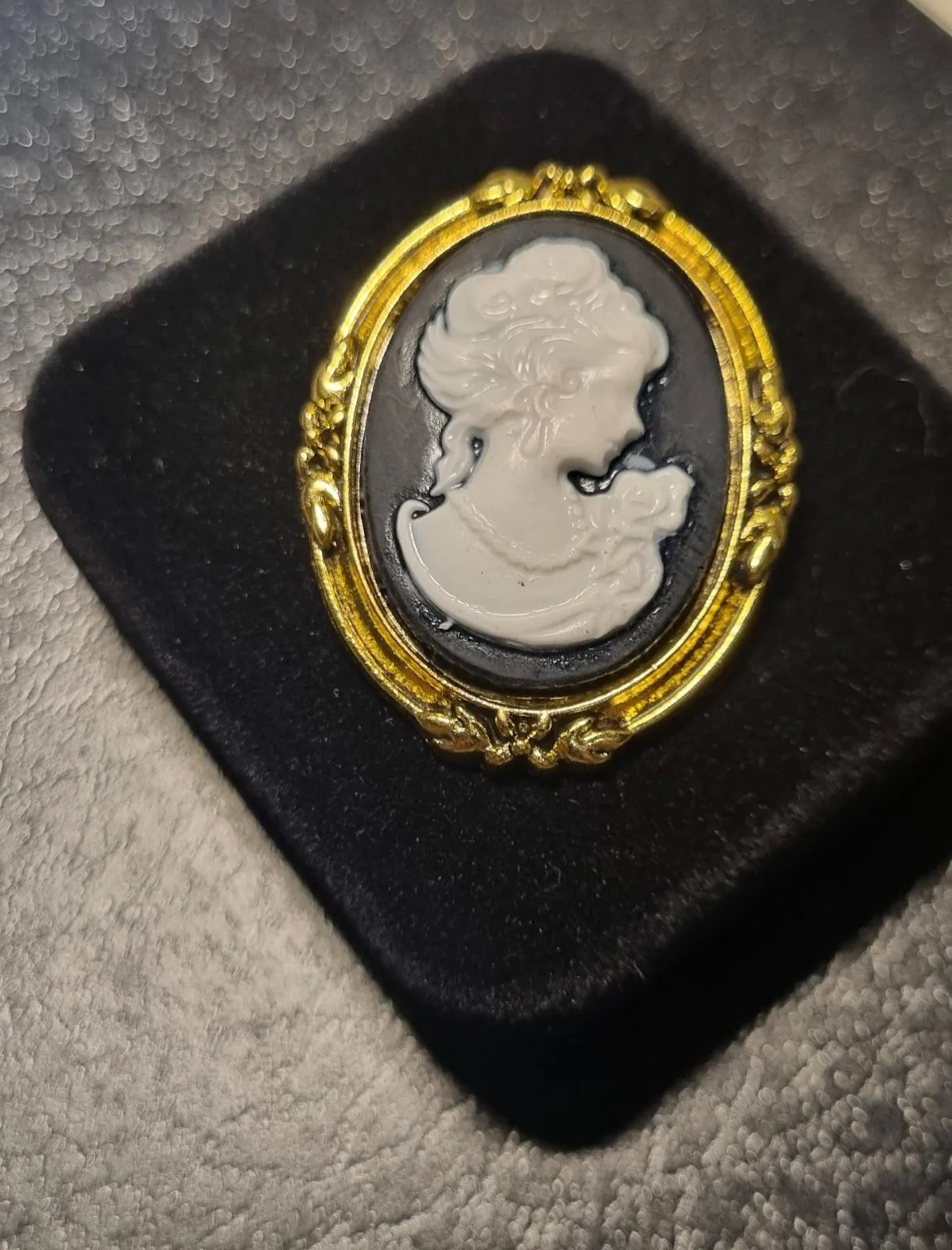 Vintage style Black Cameo . – photo 5