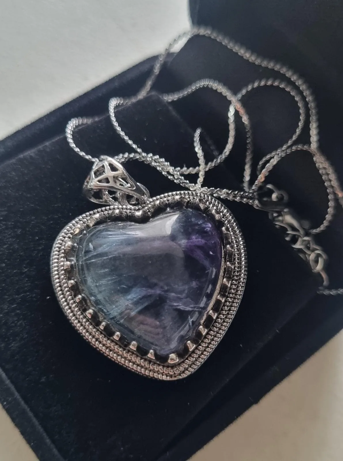 Heart pendant in silver coloured frame — photo 3