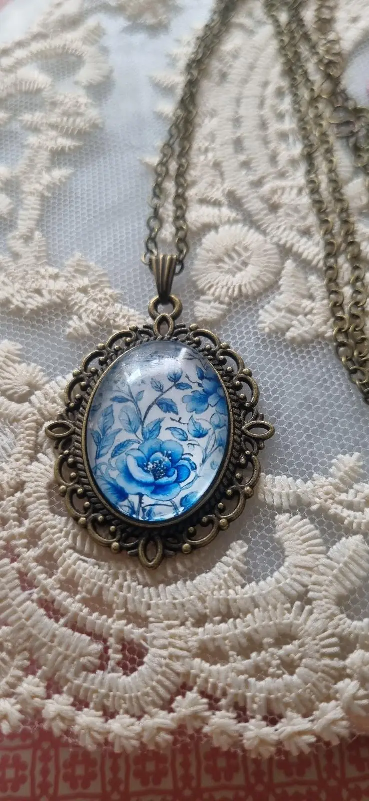 Glass beaded picture in vintage style frame pendant – photo 6