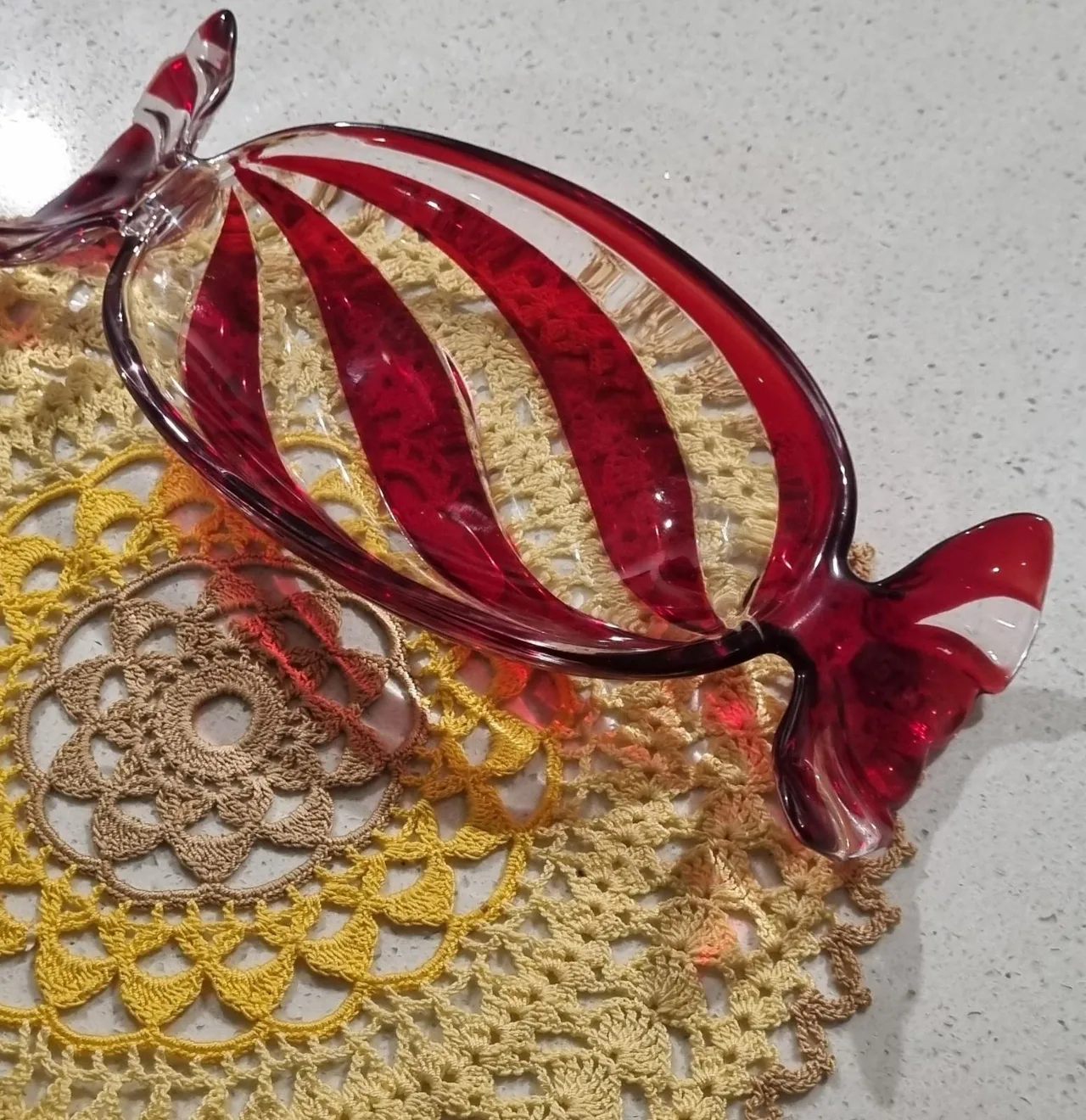 Glass home decor plate — photo 6