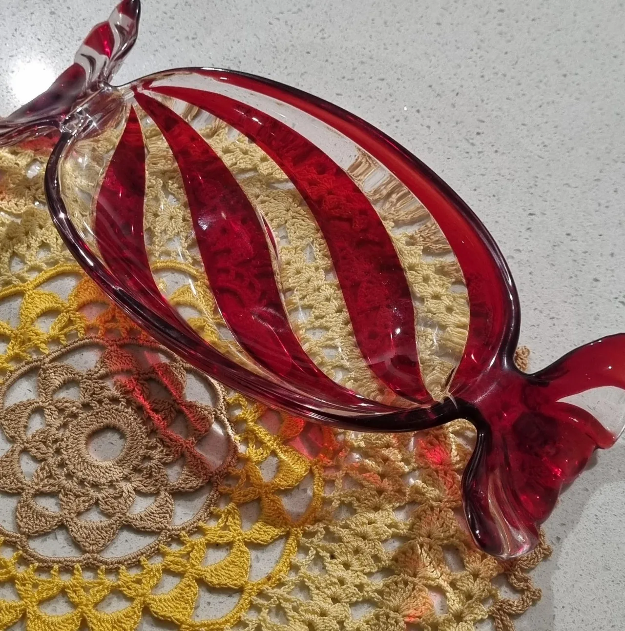 Glass home decor plate — photo 4