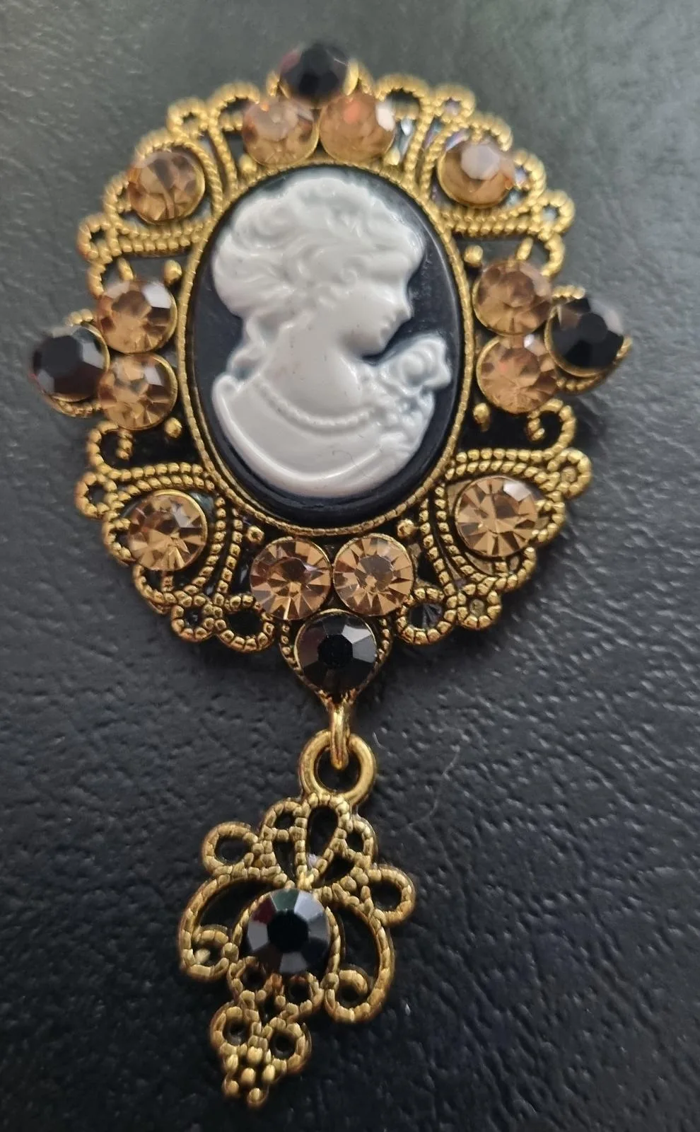 Cameo Vintage style Brooch – photo 4