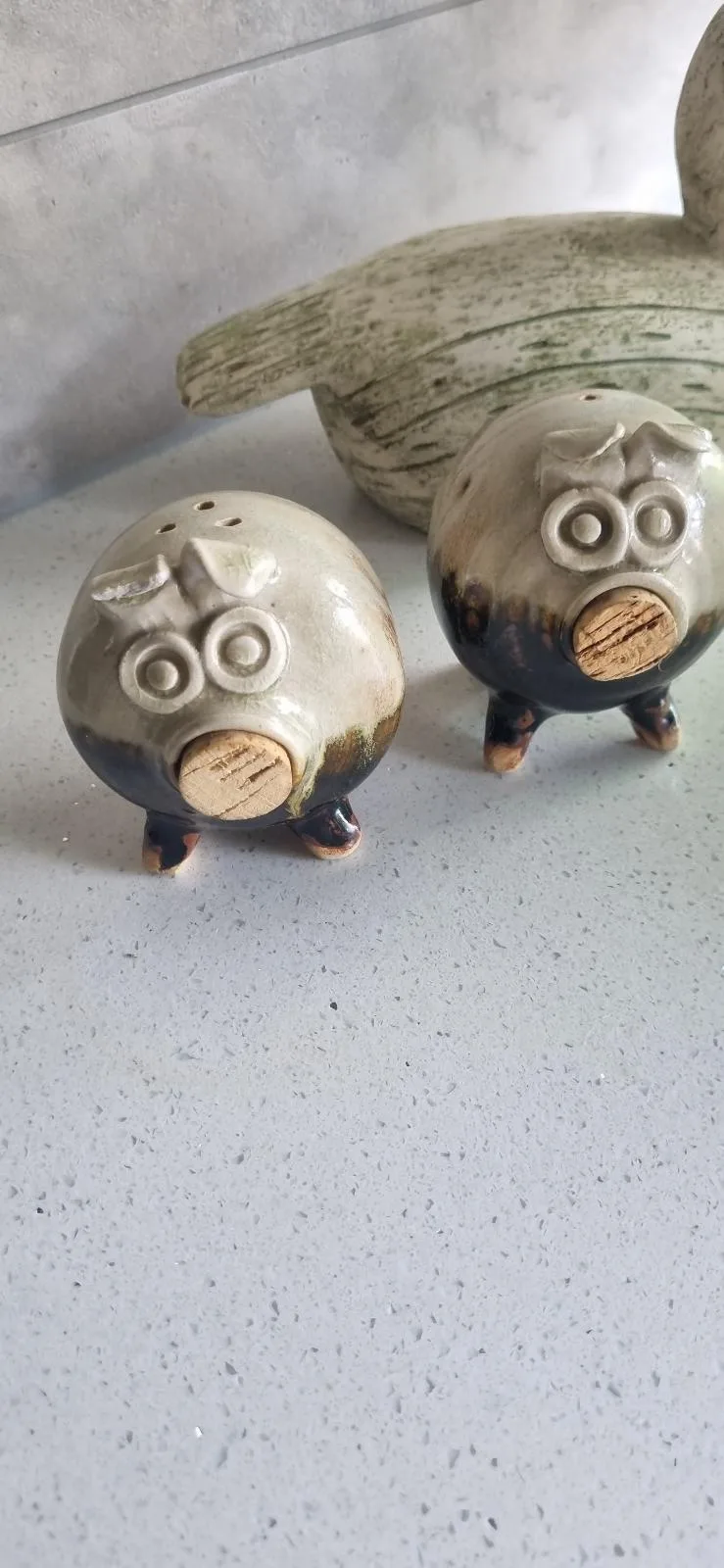 Salt and Pepper vintage piggy shakers — photo 7