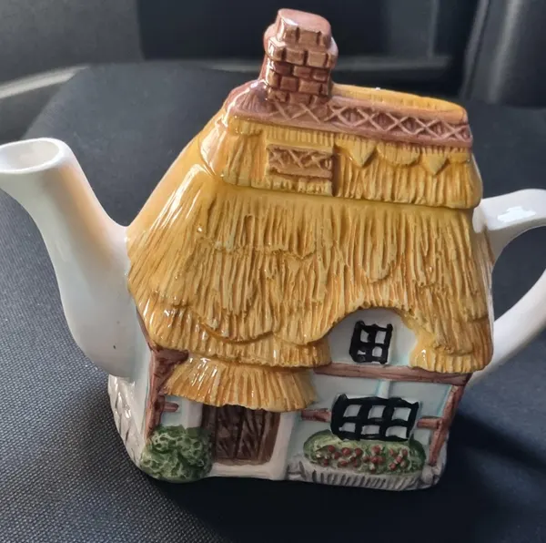 Cottage Teapot